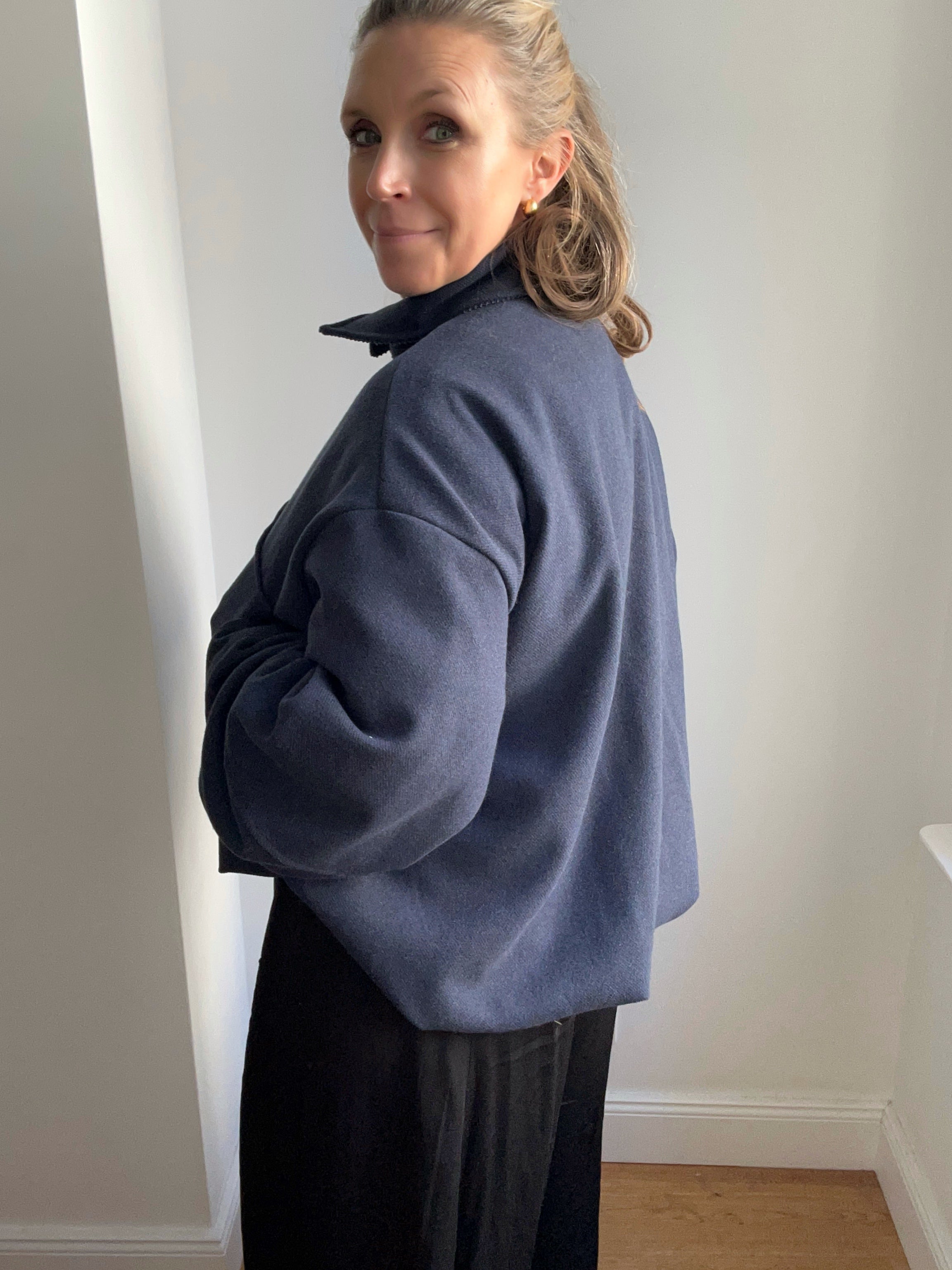 Warme Jacke mit Volumen - blau