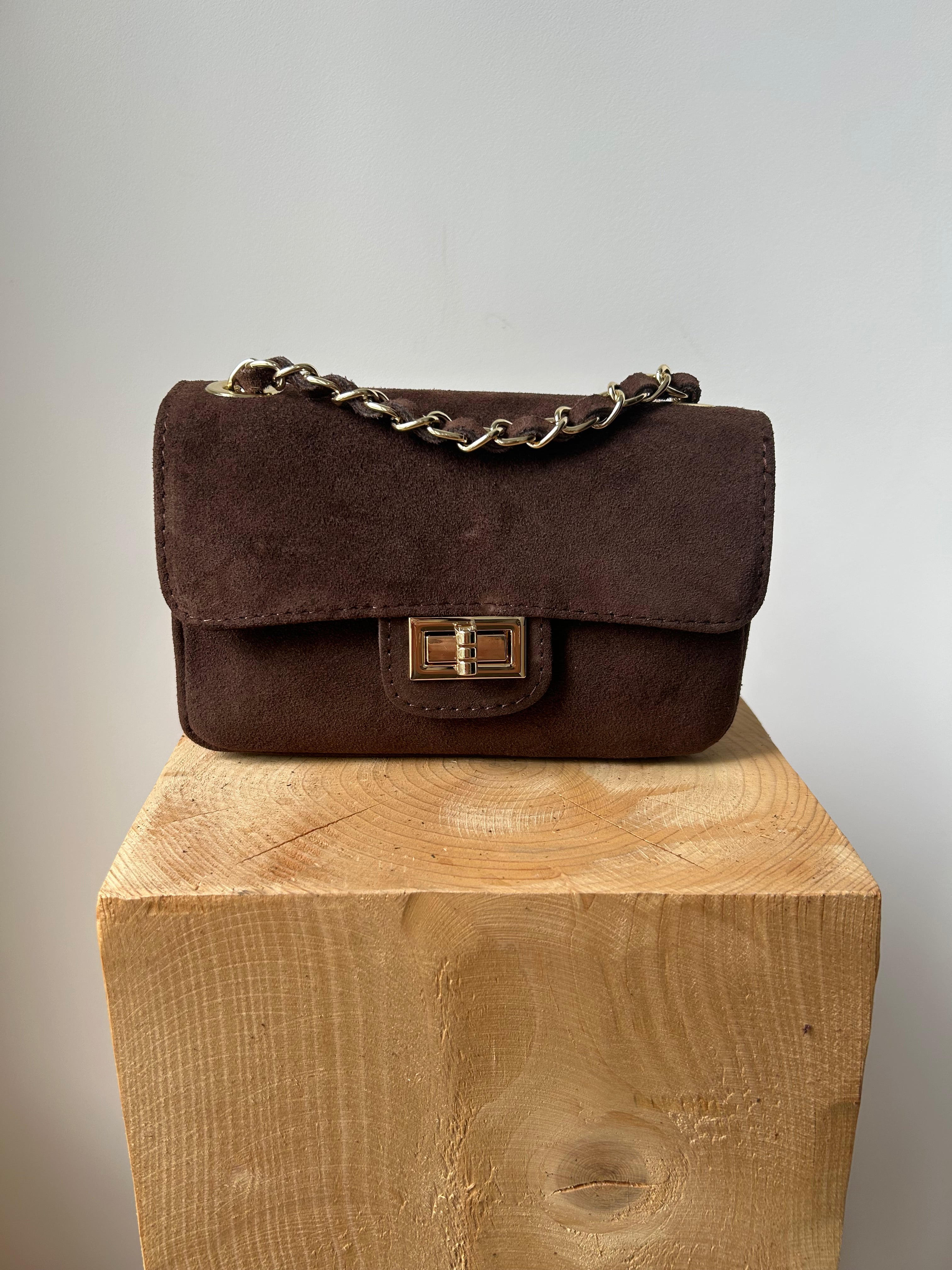 kleine Handtasche aus Wildleder - schokoladenbraun