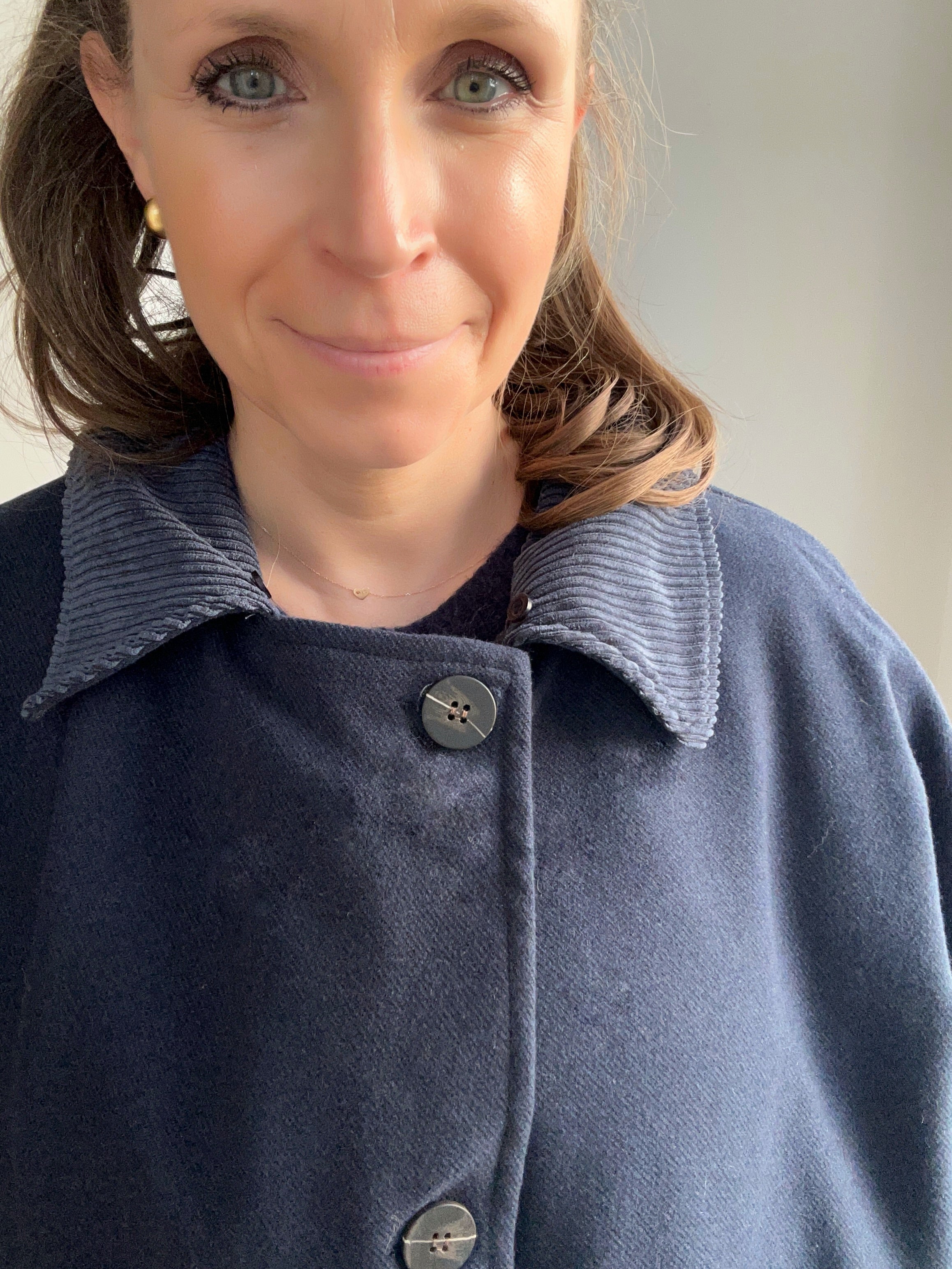 Cape-Jacke mit Faux Fellkragen zum Abknöpfen - blau