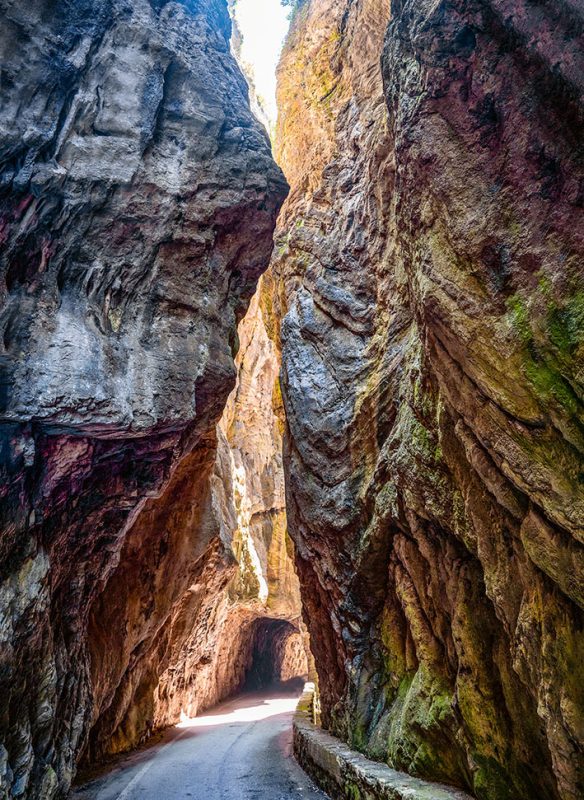 Spektakulär. Supercar Dolomitentouren. Die beeindruckendsten Routen durch die Dolomiten und Norditalien (deutschsprachige Version)