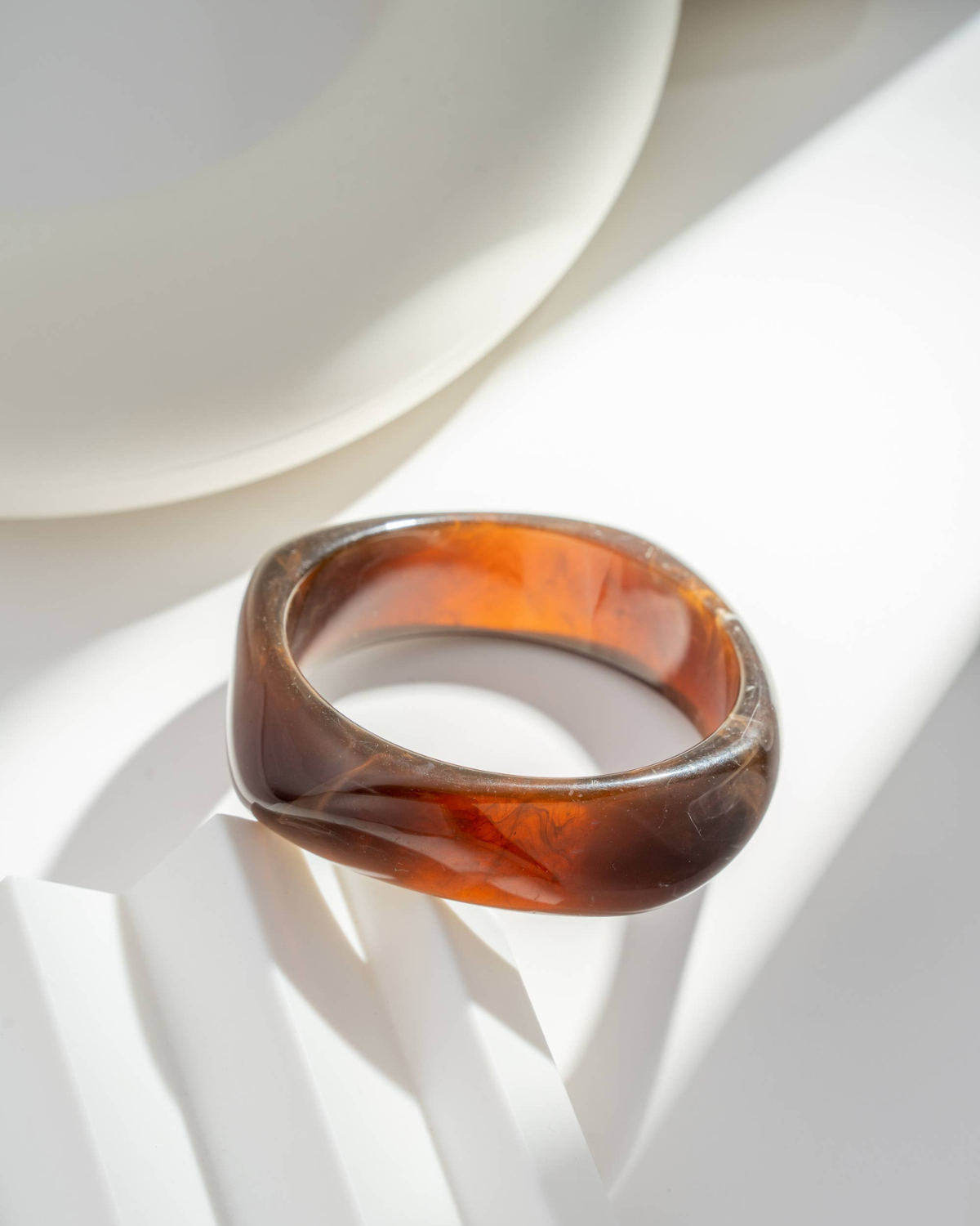 Armreif aus Harz mit Marmoroptik - Chocolat