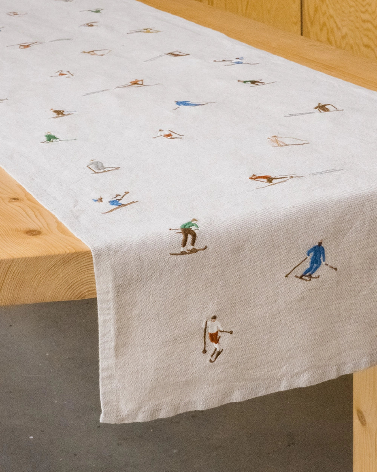 Tischläufer Skifahrer - 45 x 150 cm