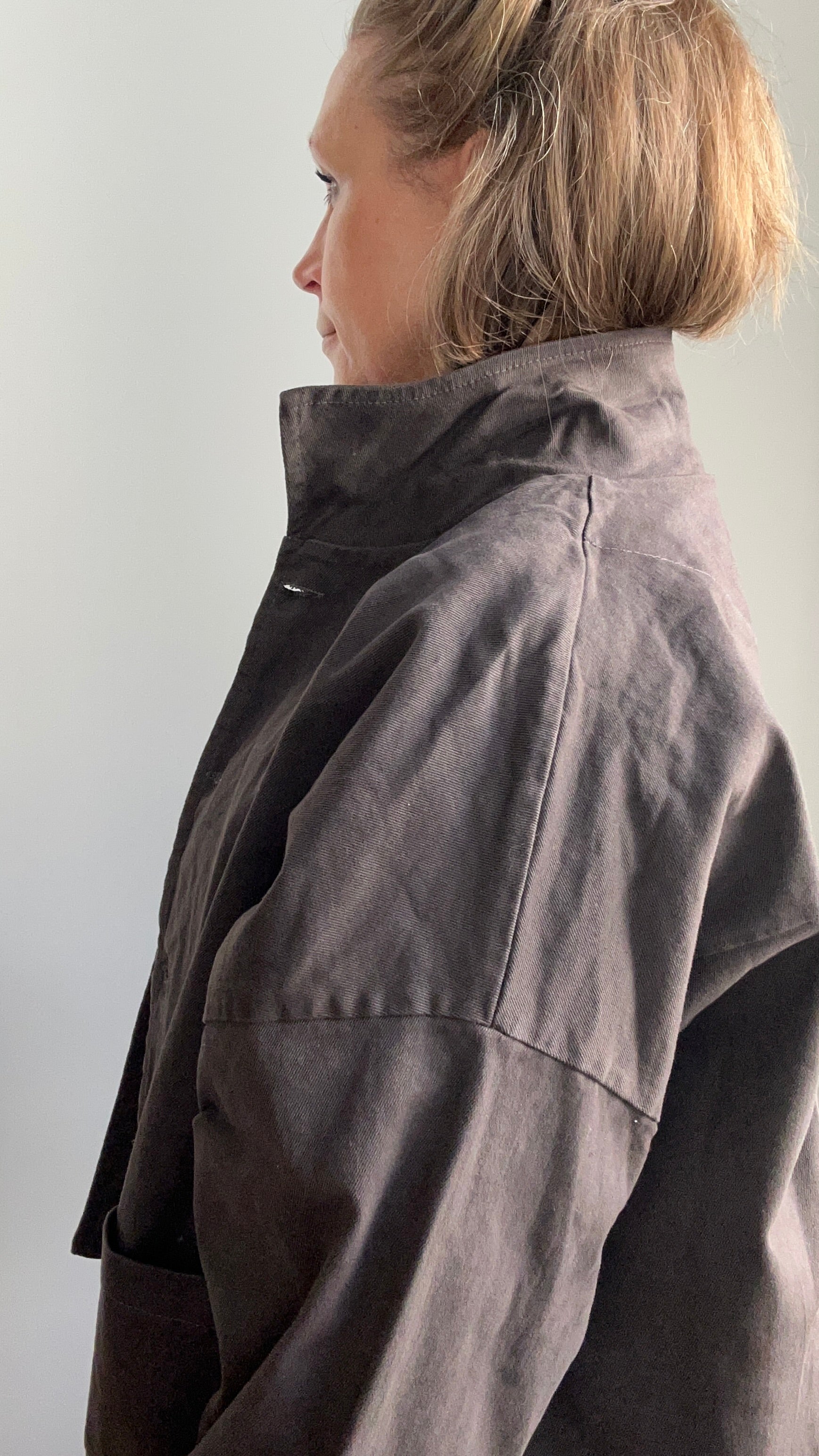 Klassische Trenchcoat-Jacke dunkelbraun