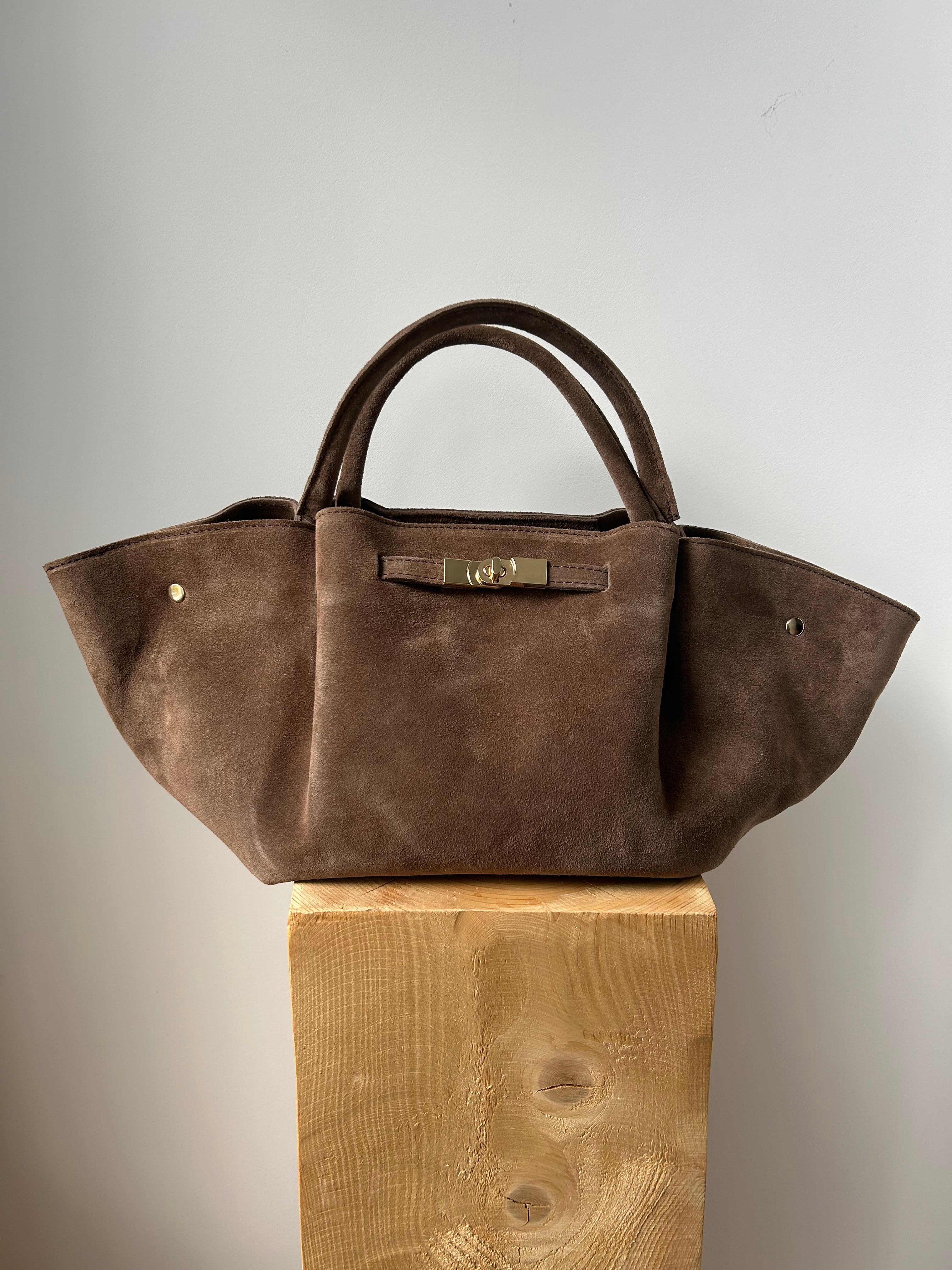 große Handtasche aus Wildleder - sandbraun