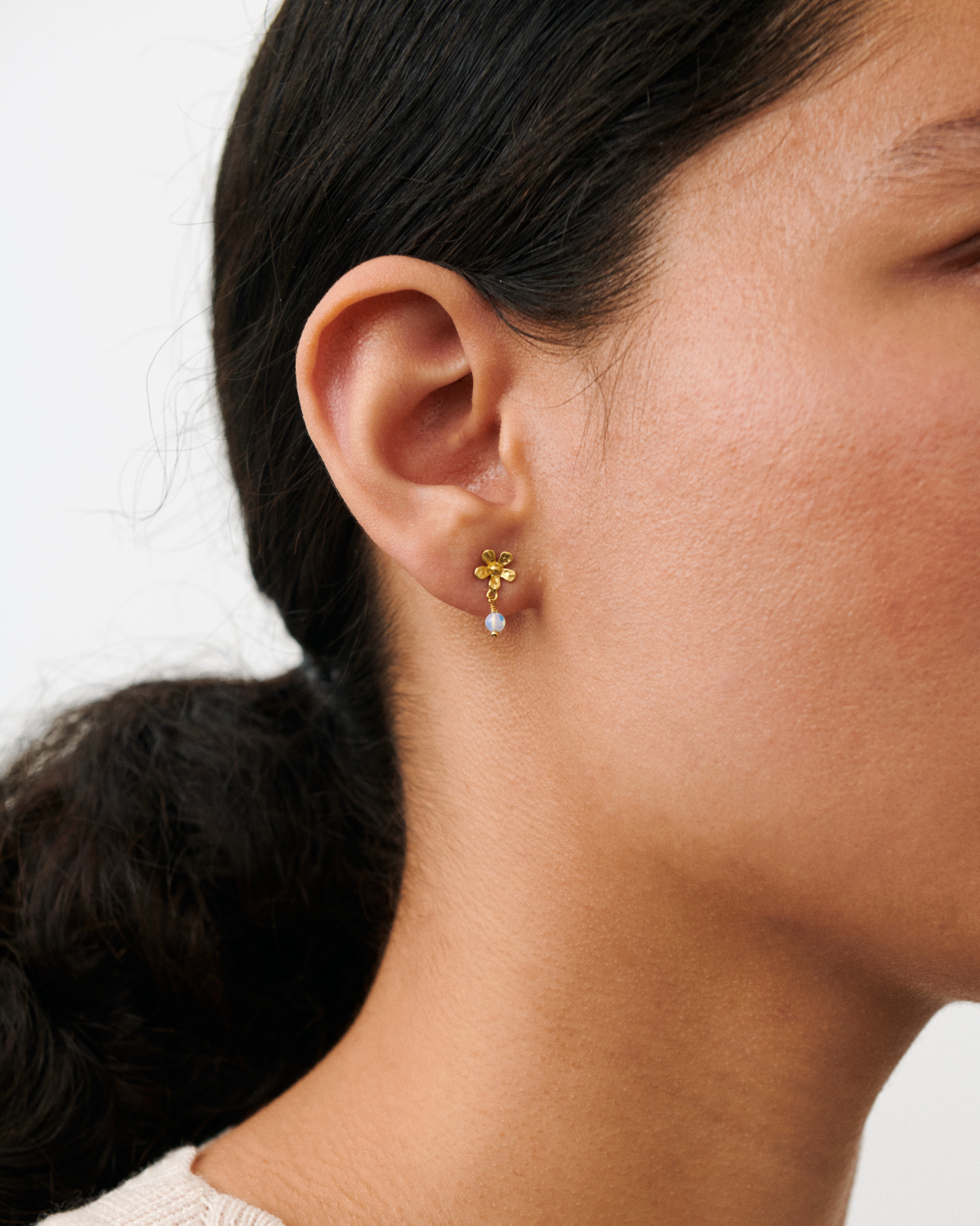Moonstone Poppy Ohrstecker - silber