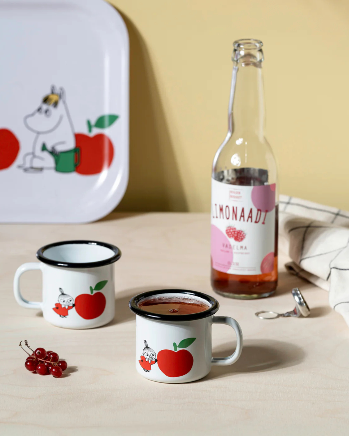 Mumin Emaille Becher - Joyful Apples 150 ml