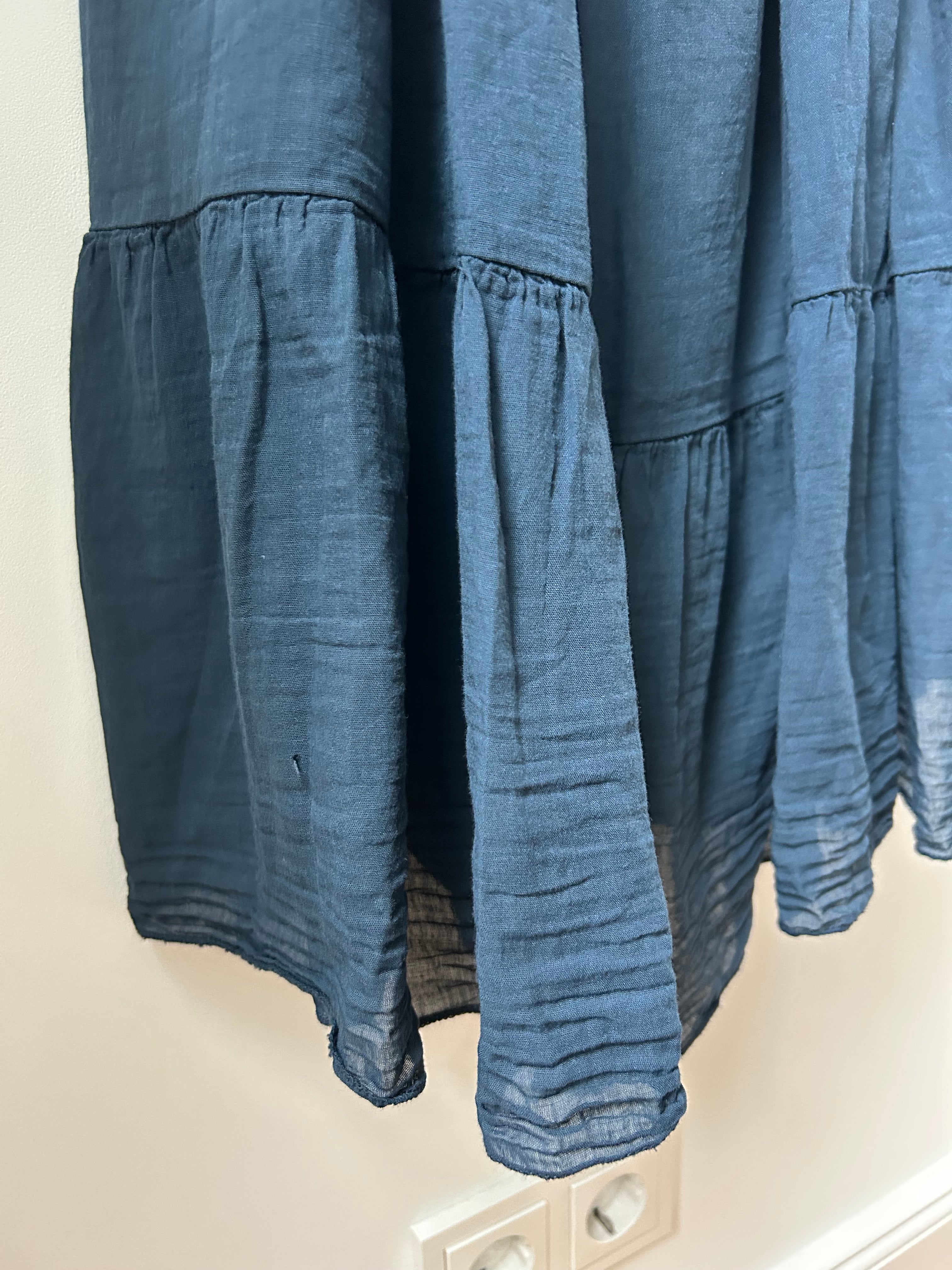 Romantisches Kleid mit Gürtel - dunkelblau