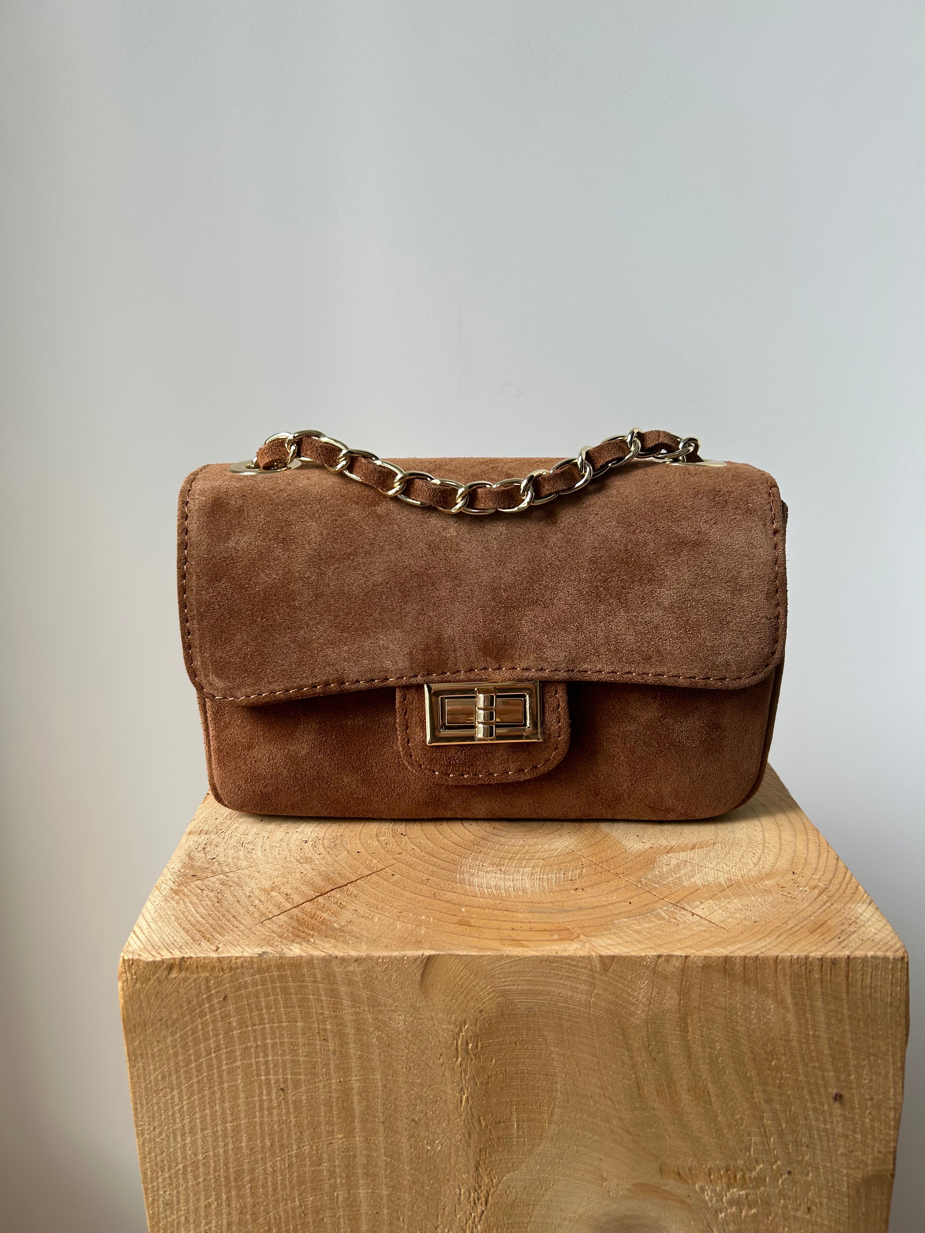 kleine Handtasche aus Wildleder - camel