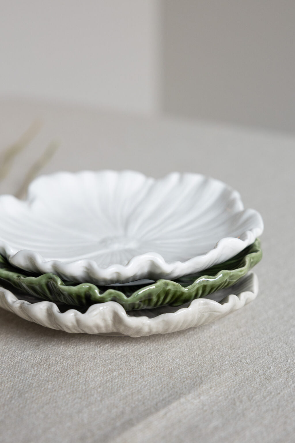 Kleine Schale in Blumenform - Weiß