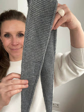 Kleiner Strickschal - dunkelgrau