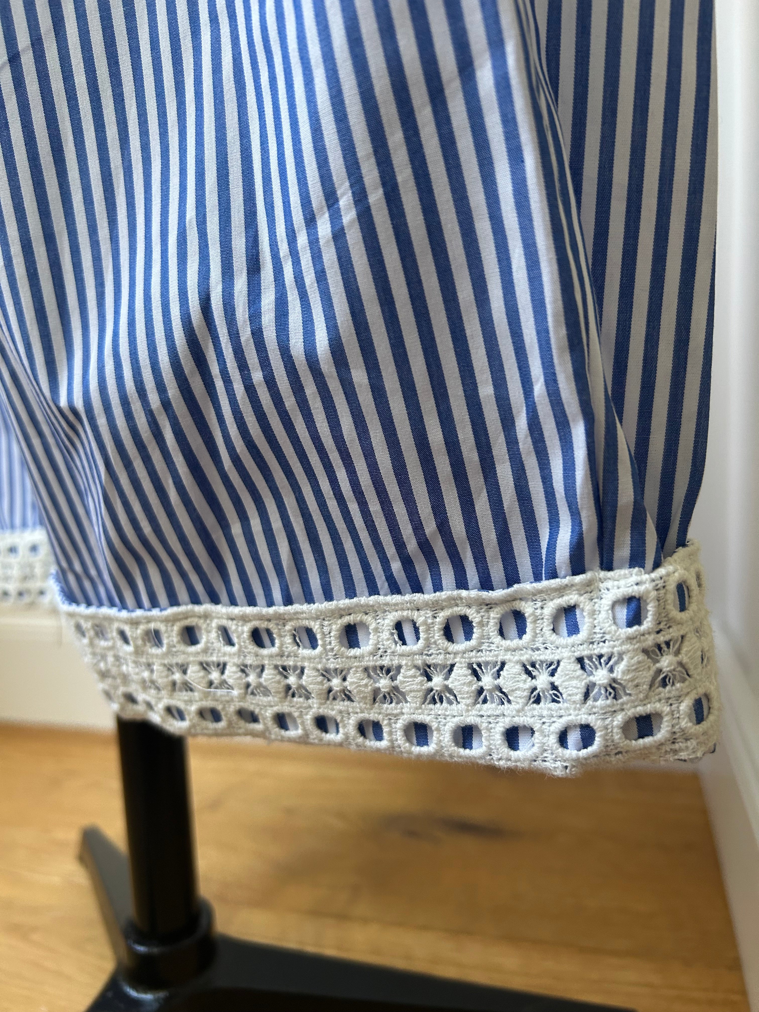 Gestreifte Hose mit Spitze