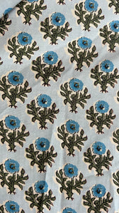 Kornblumen-Kleid