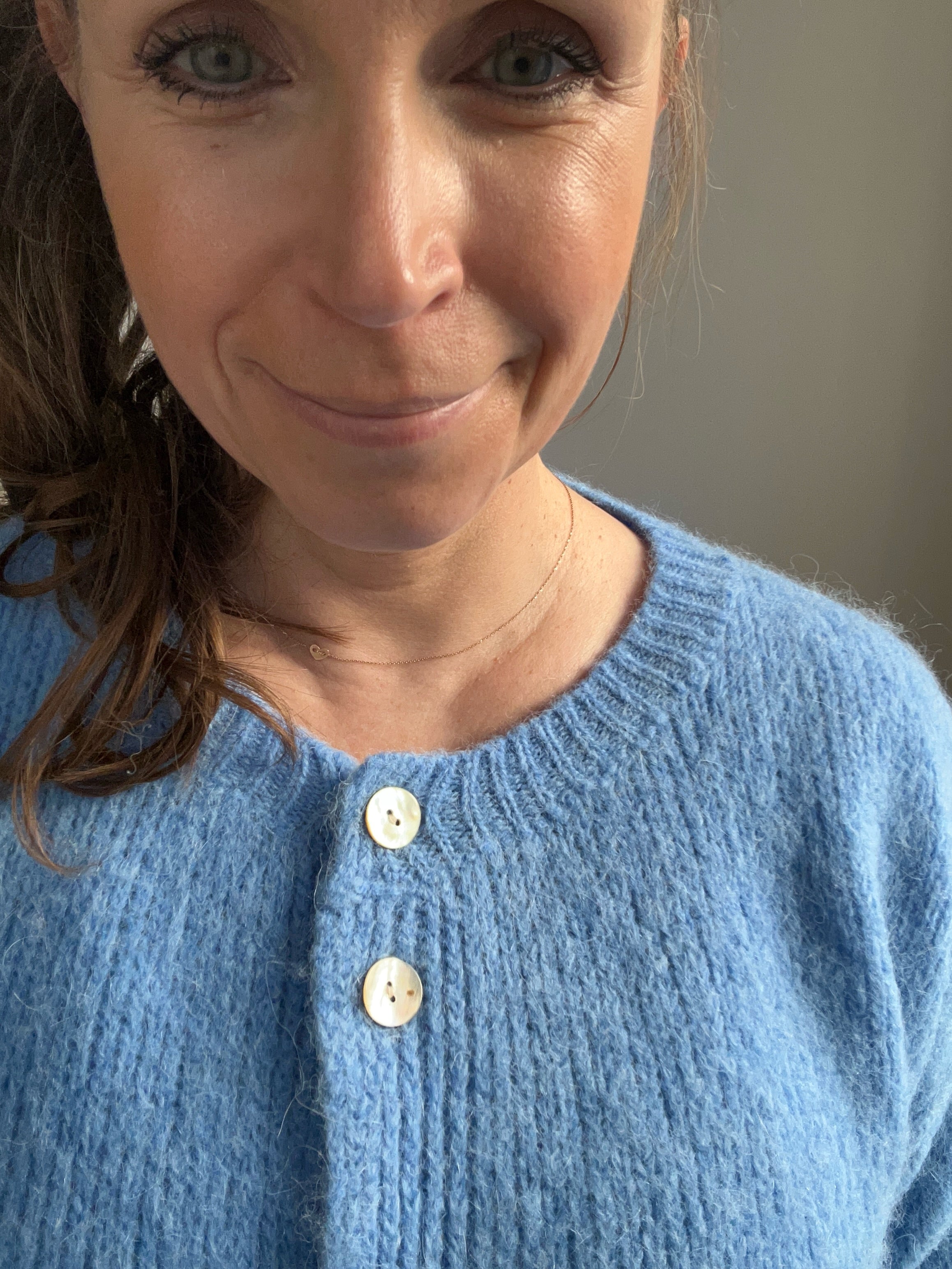 Kurze Strickjacke Cardigan - Himmelblau