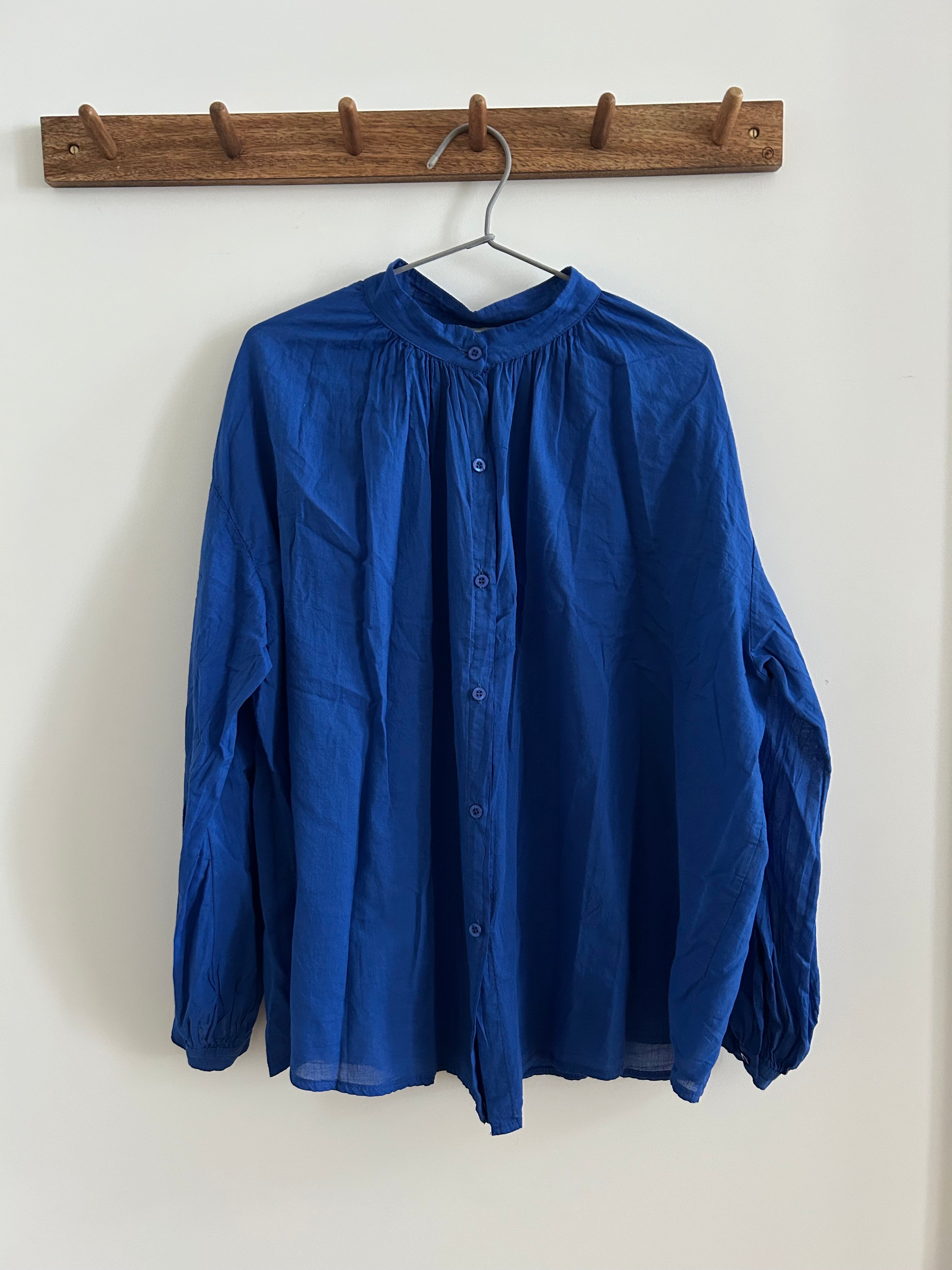 Bluse azurblau