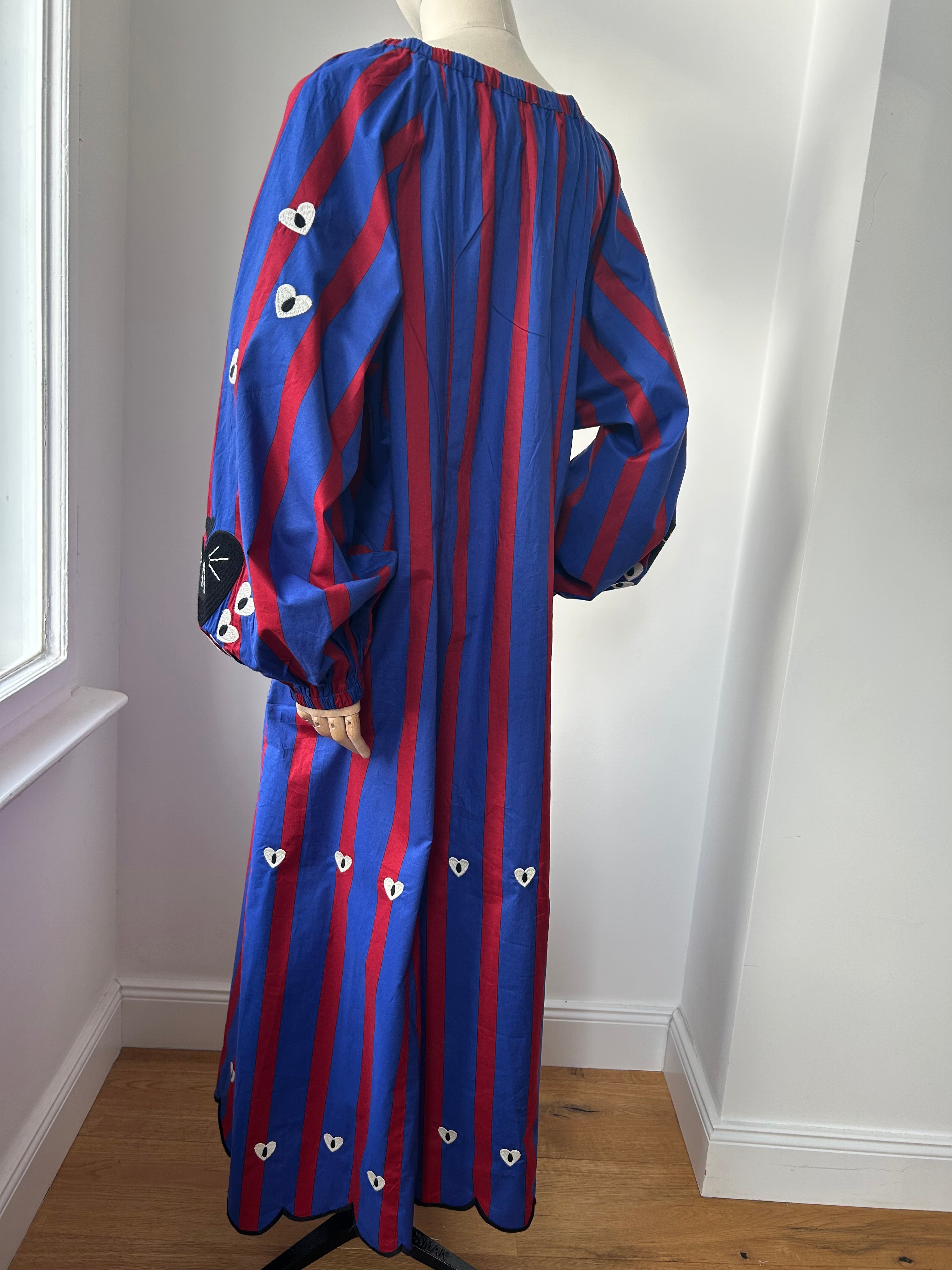 Kleid mit Streifen - rot & blau