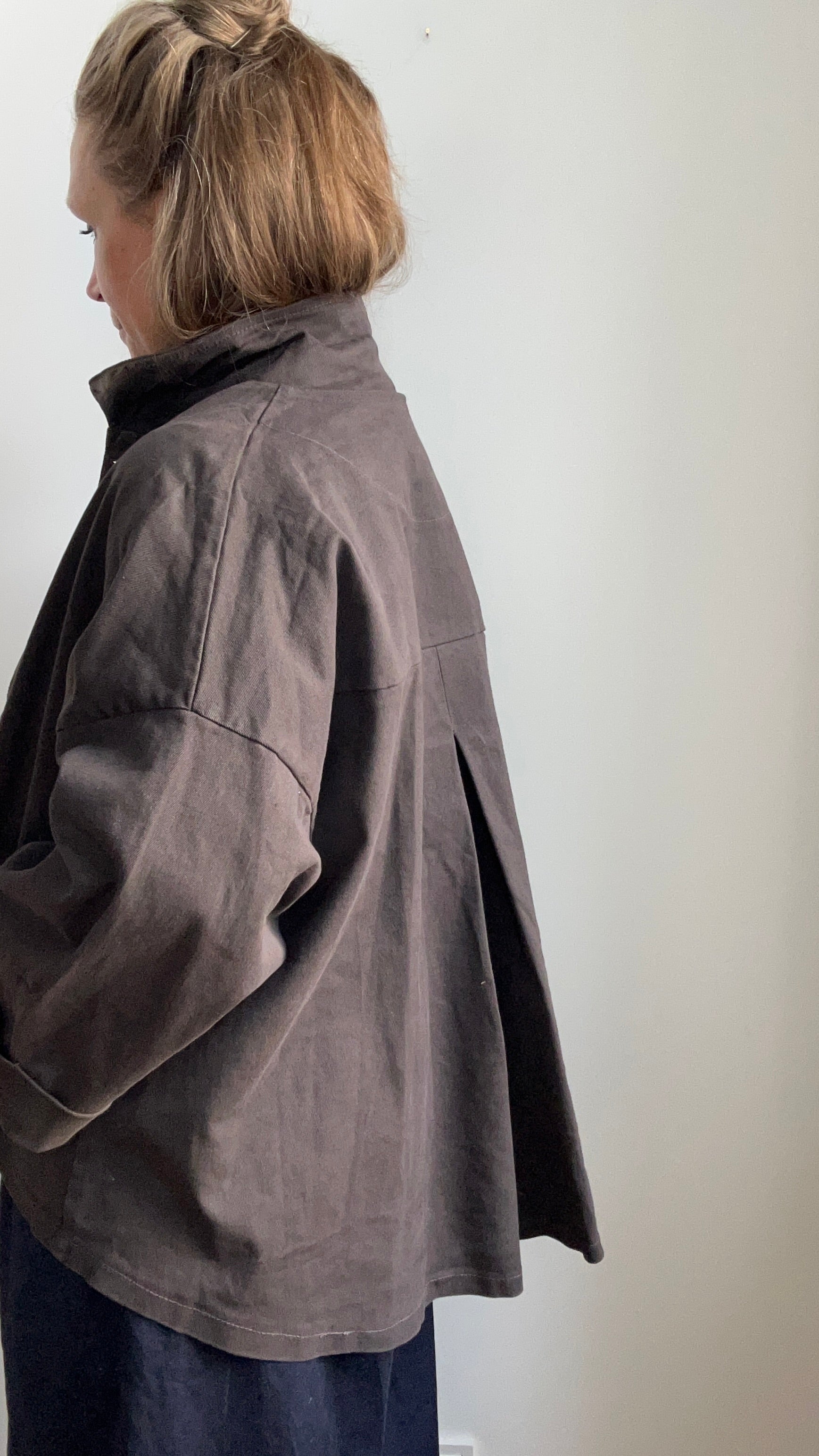 Klassische Trenchcoat-Jacke dunkelbraun