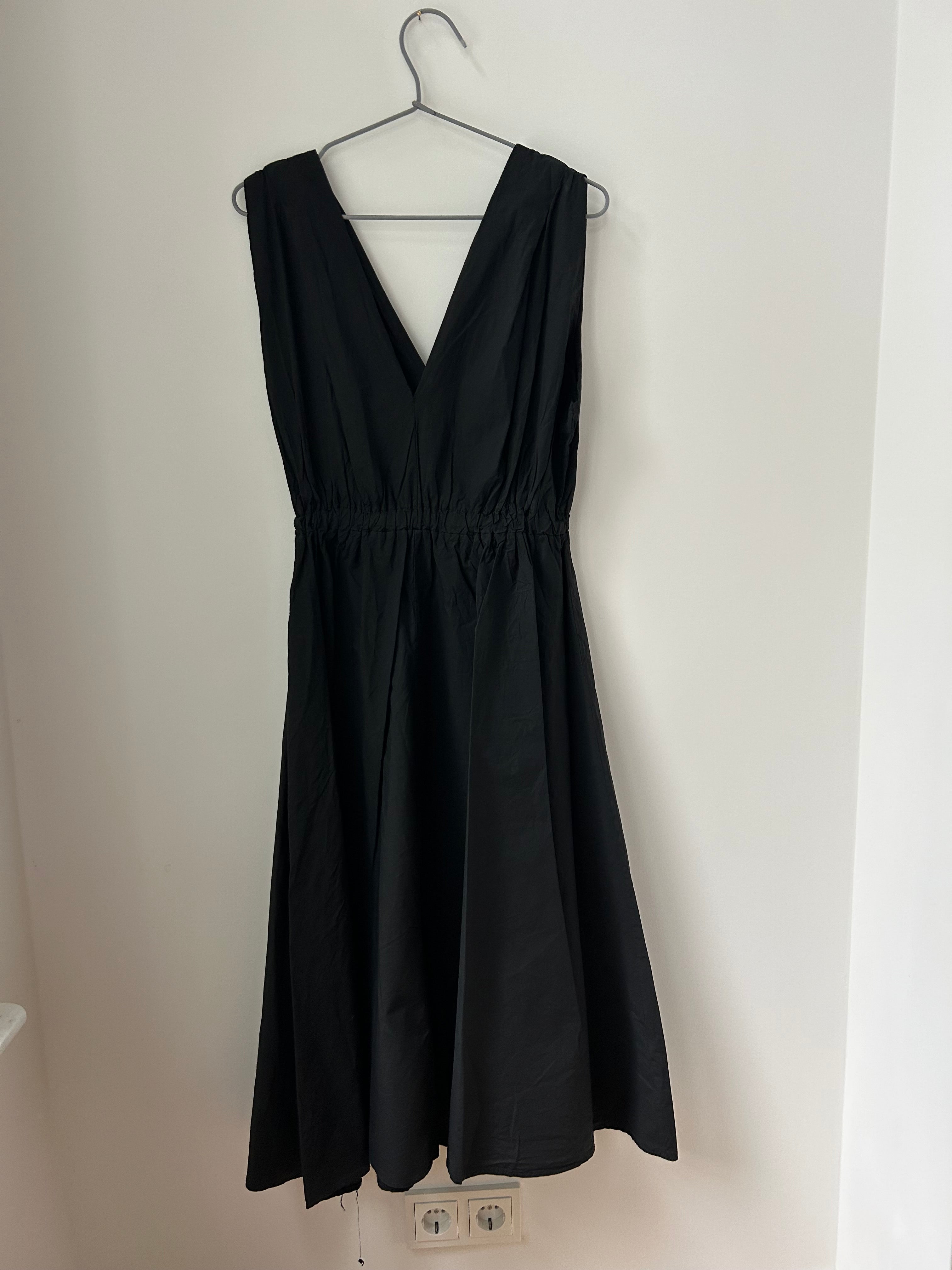 The Classic Dress - schwarz