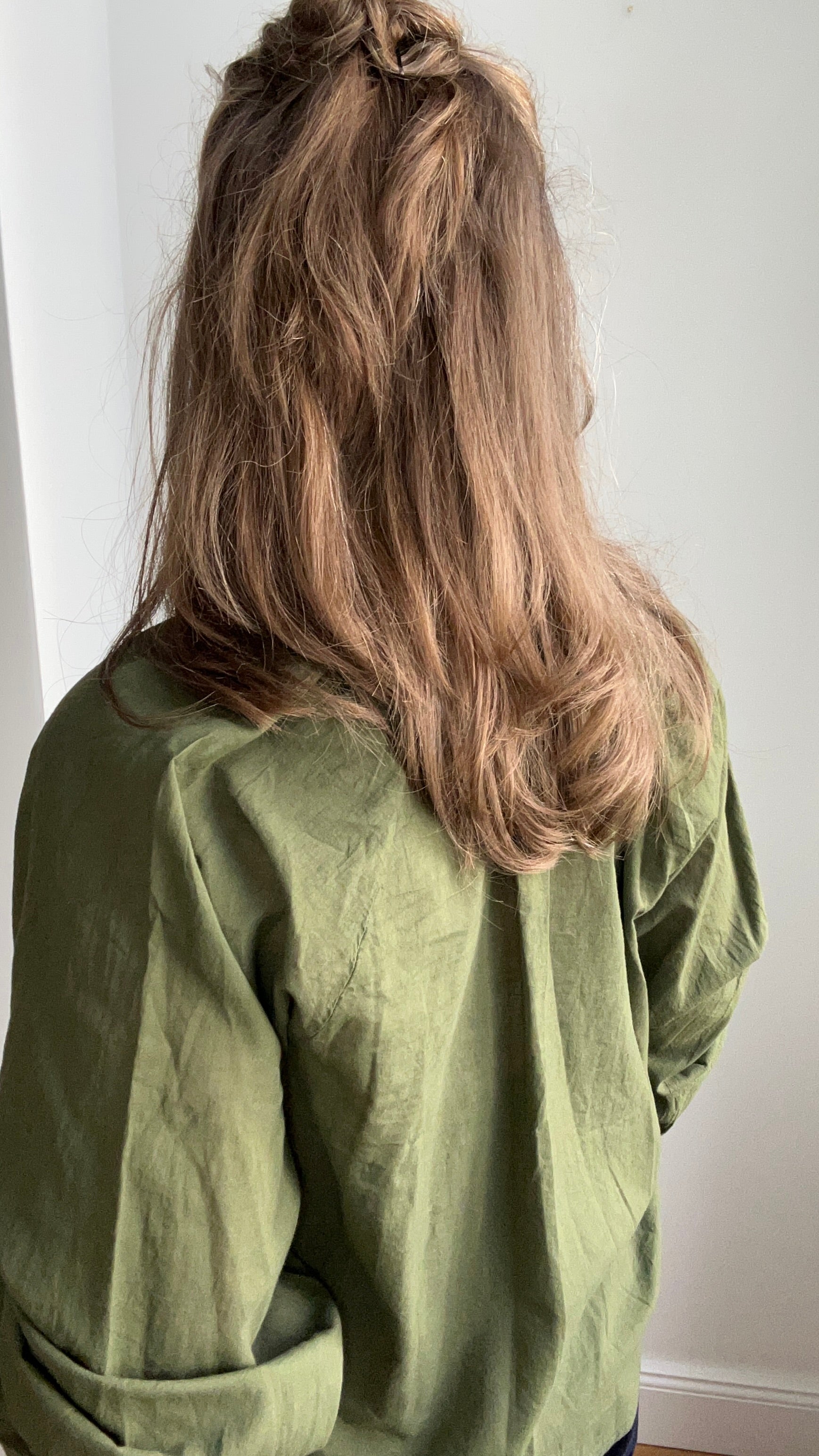 Baumwollbluse mit raffiniertem Kragen - dunkelgrün