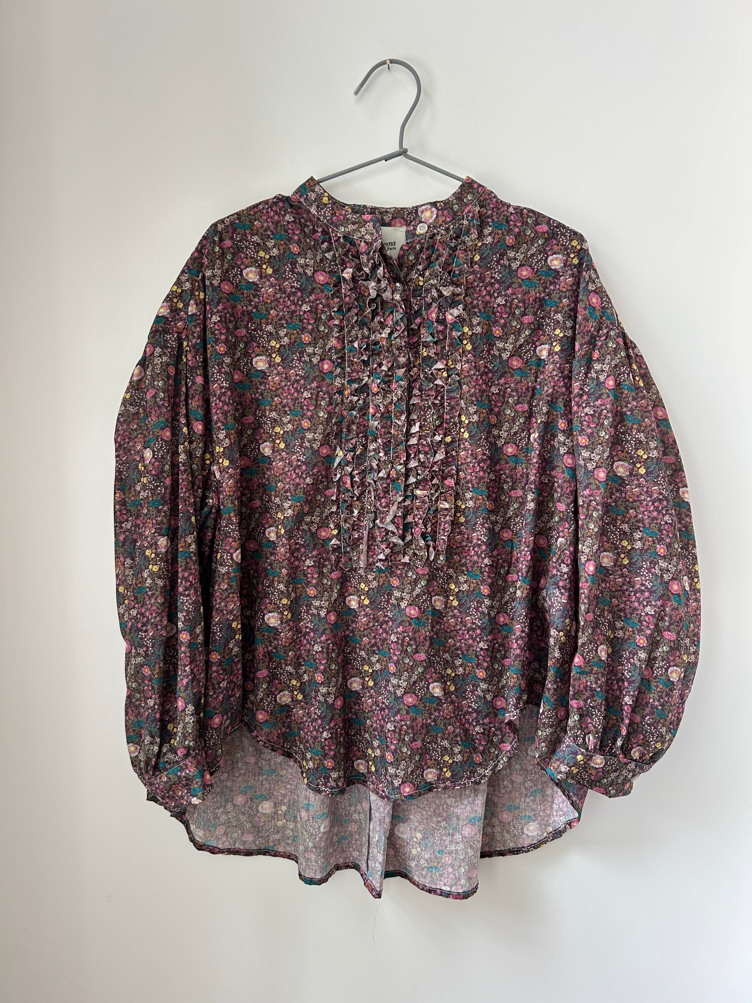 Blümchen-Bluse mit Rüschen - violett