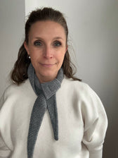 Kleiner Strickschal - dunkelgrau