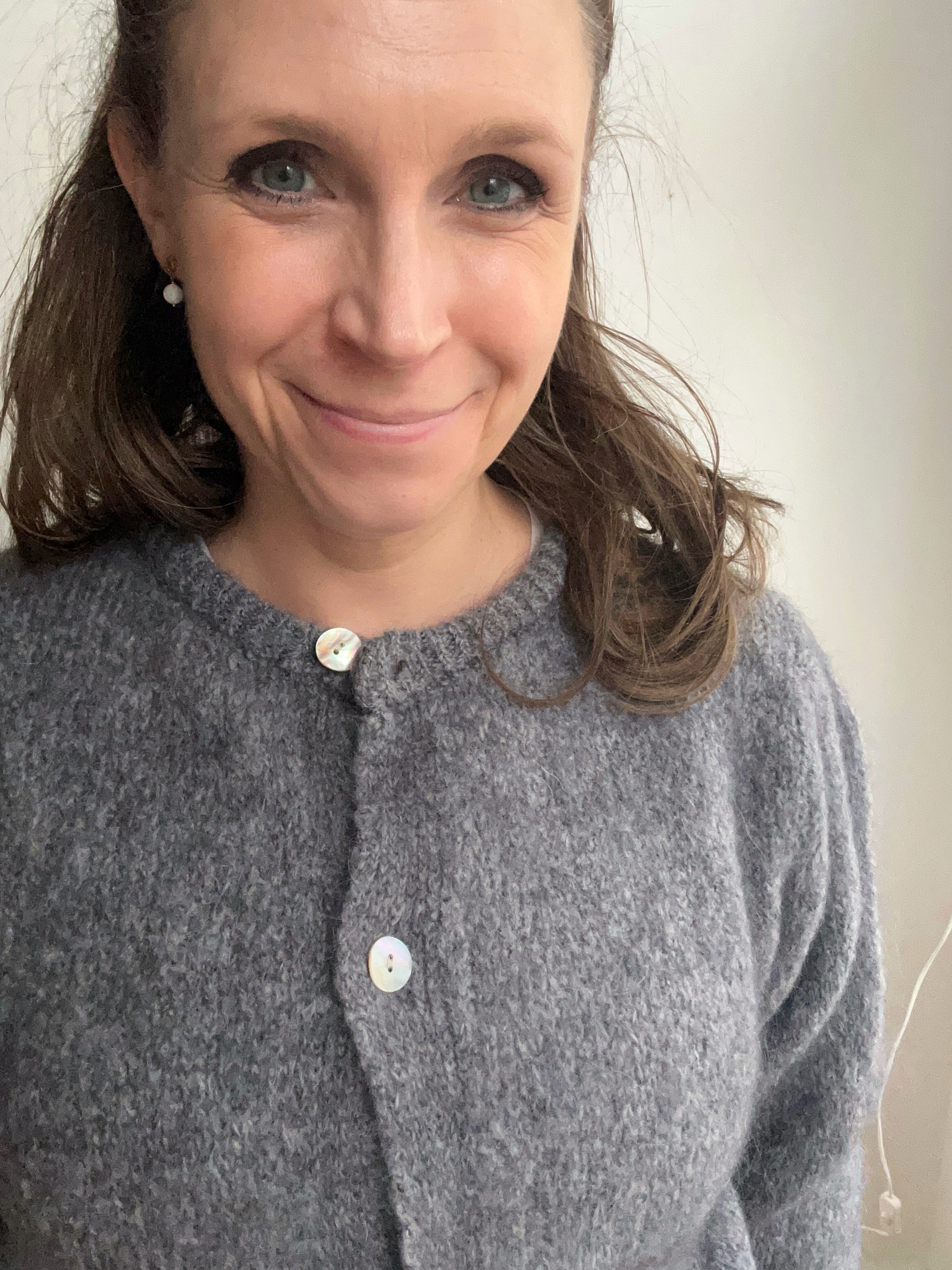 Strickjacke Cardigan - grau