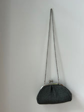 kleine Clutch im Raffia-Stil - silver / dunkelgrau
