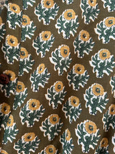 Sonnenblumen-Kleid