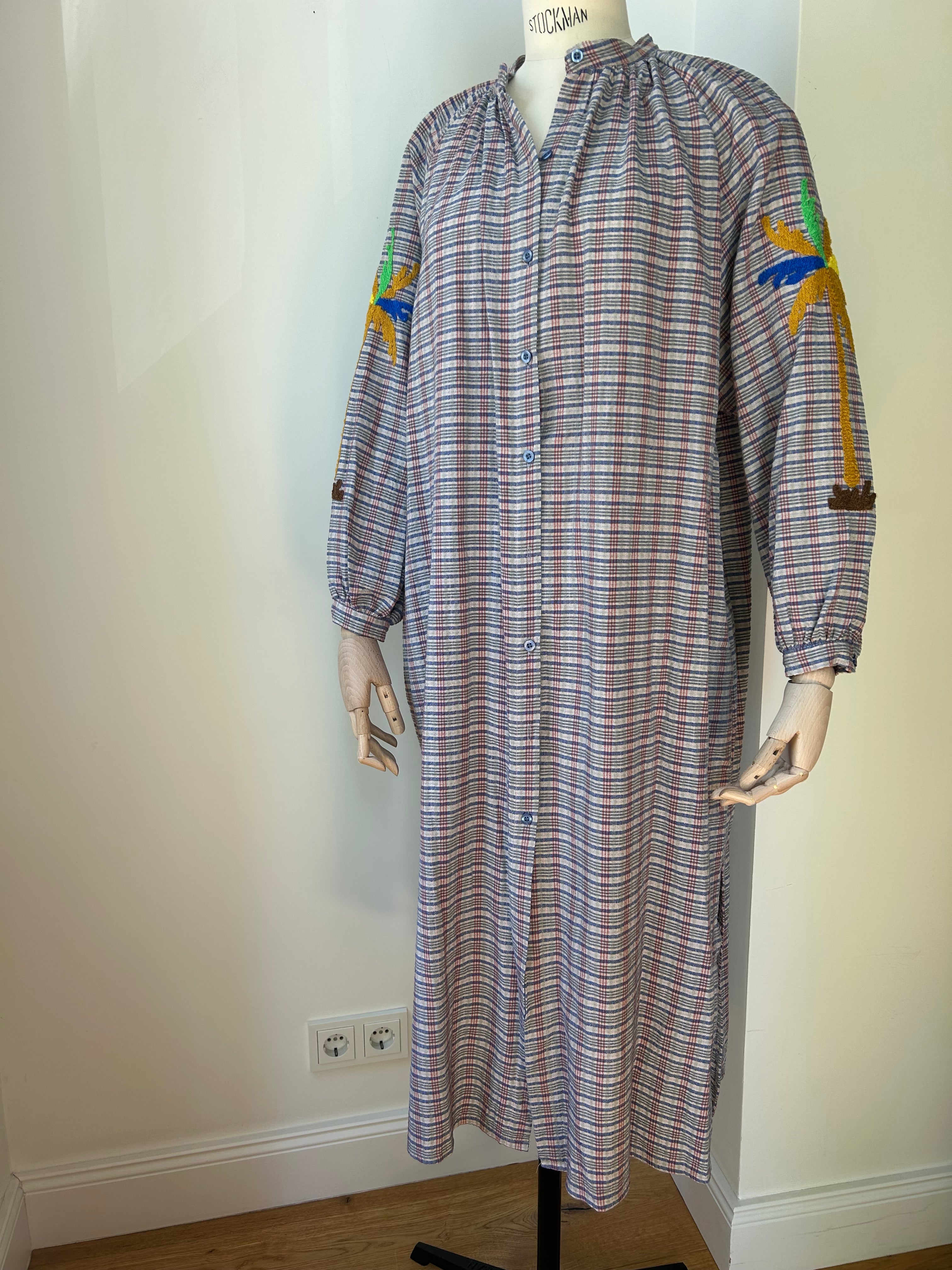 Kleid mit Palmen