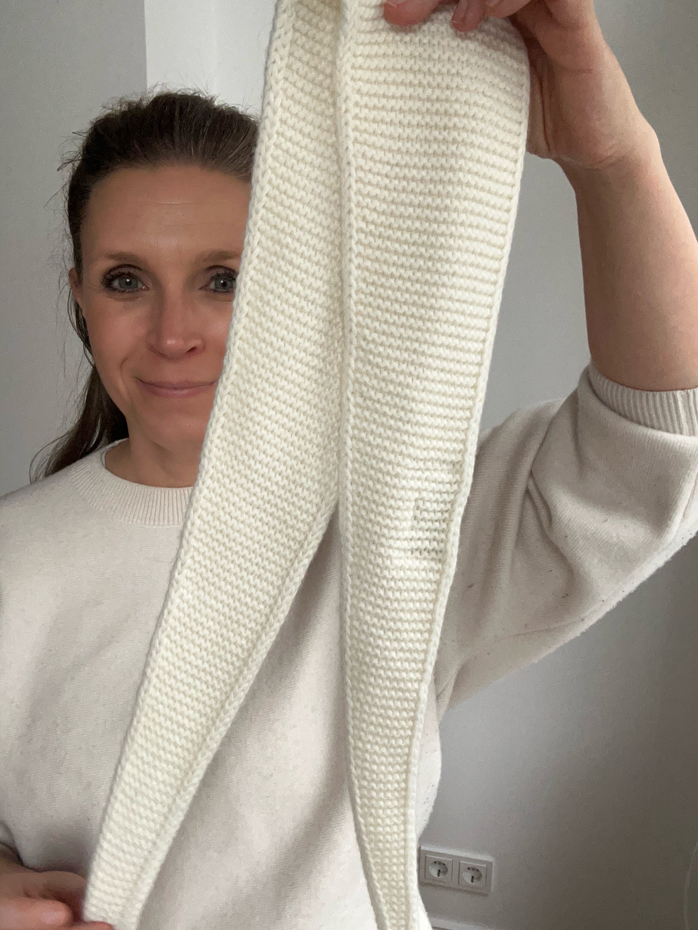 Kleiner Strick-Schal - Weiss