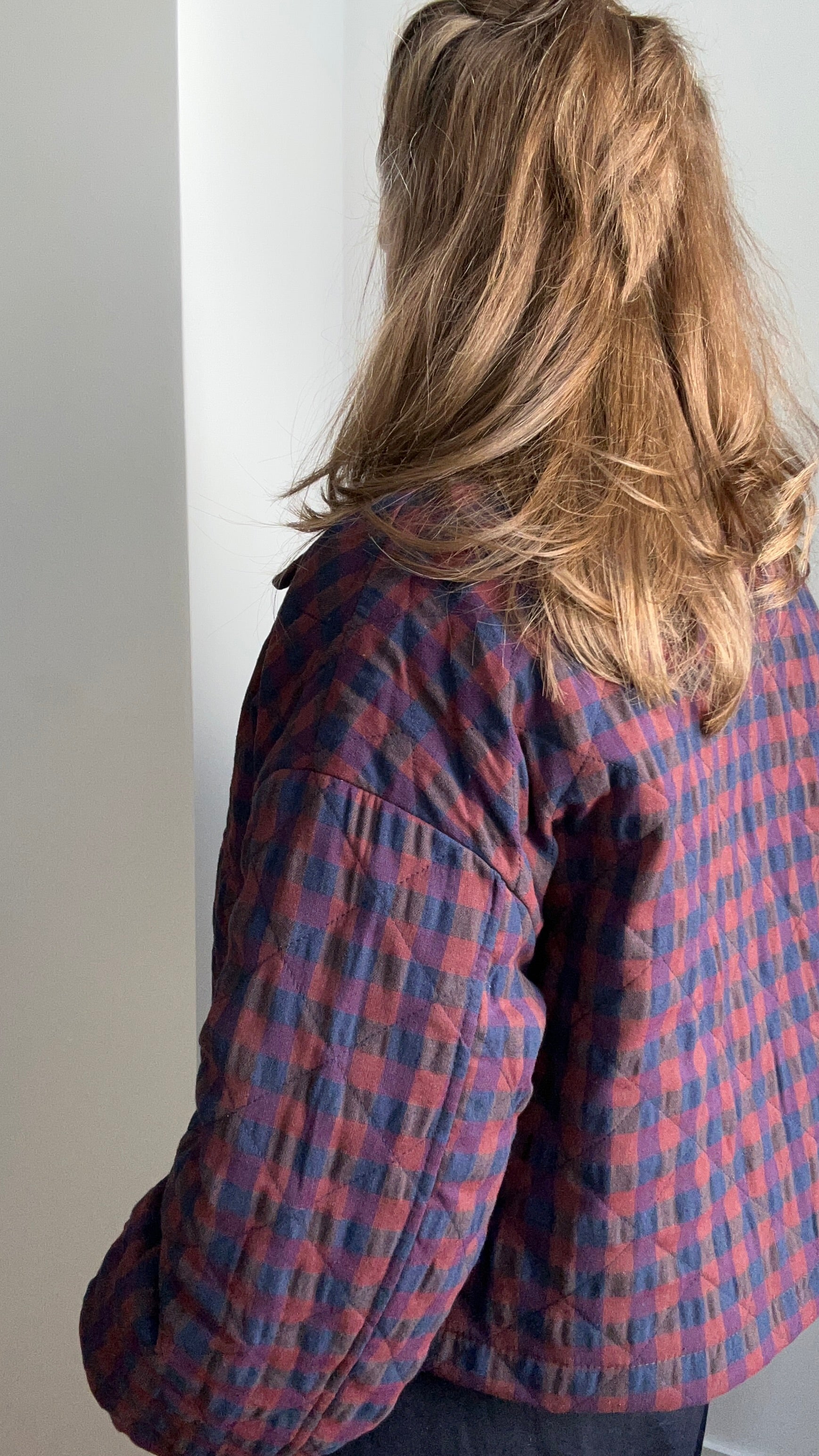 Kurze Herbstjacke kariert - Burgundy und Blau