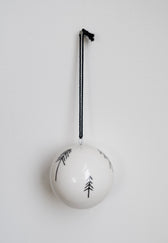 Christbaumkugel aus Porzellan tall (Ø 6 cm)