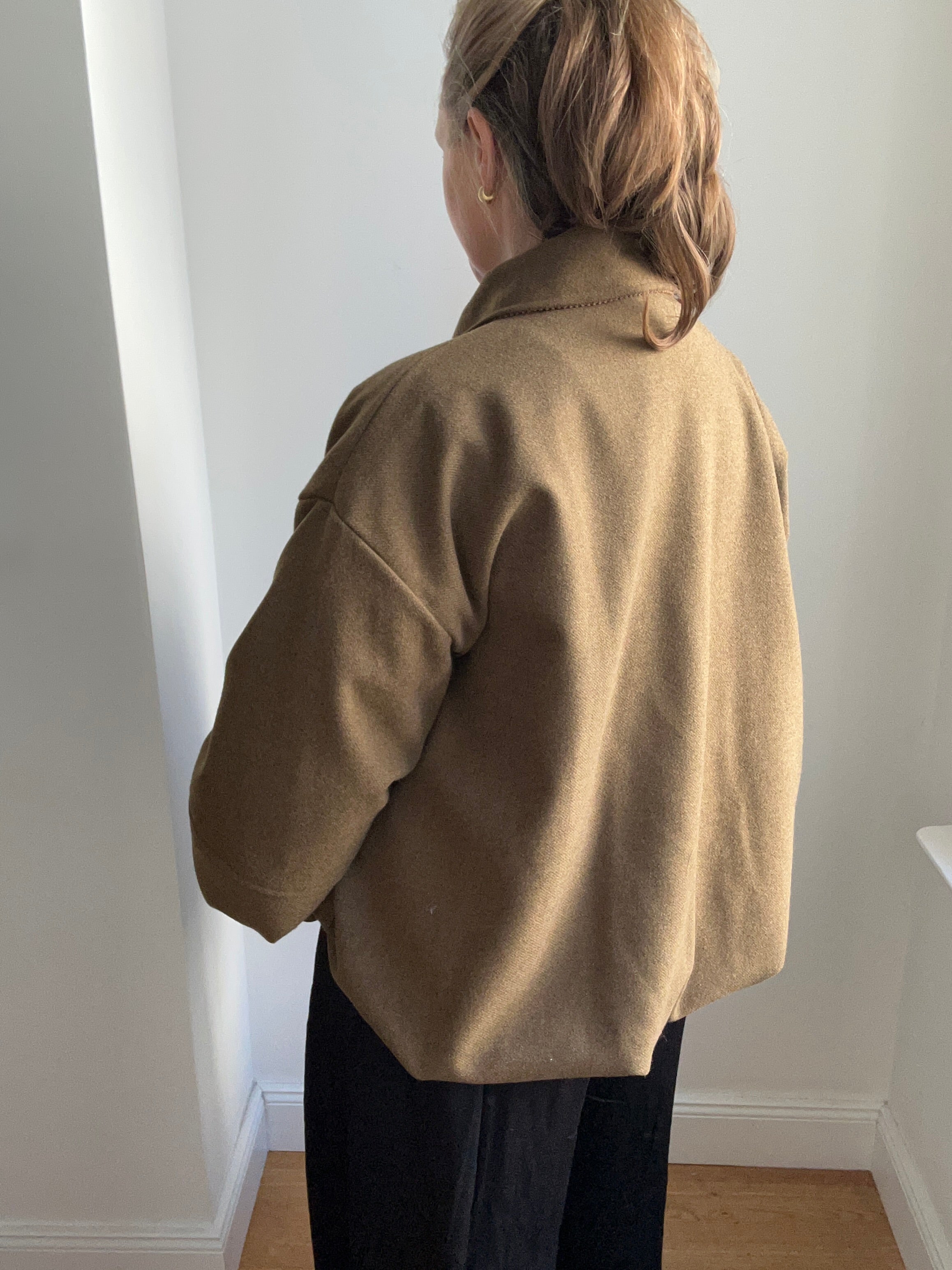 Warme Jacke mit Volumen - agave