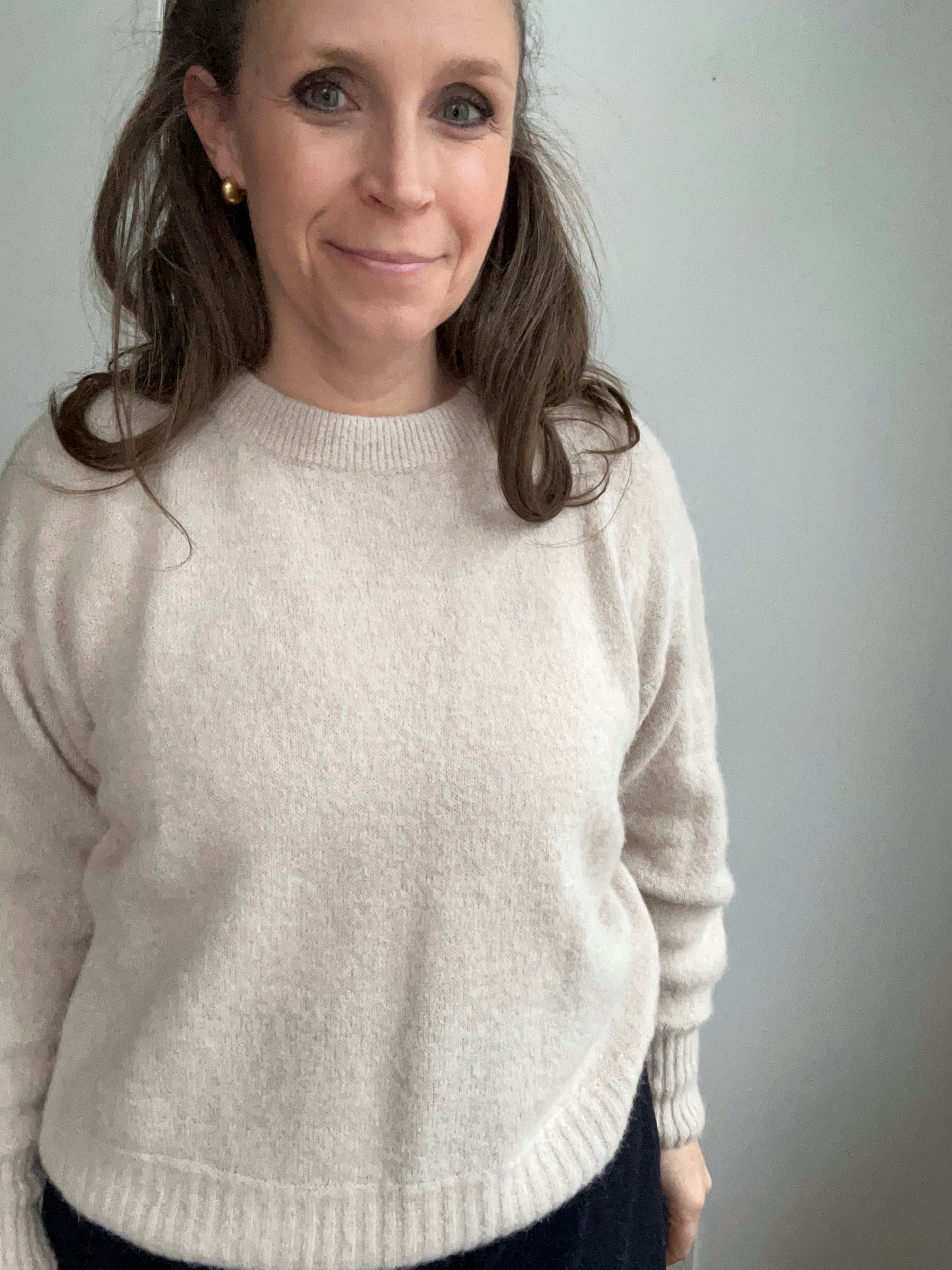 Rundhals-Pullover creme