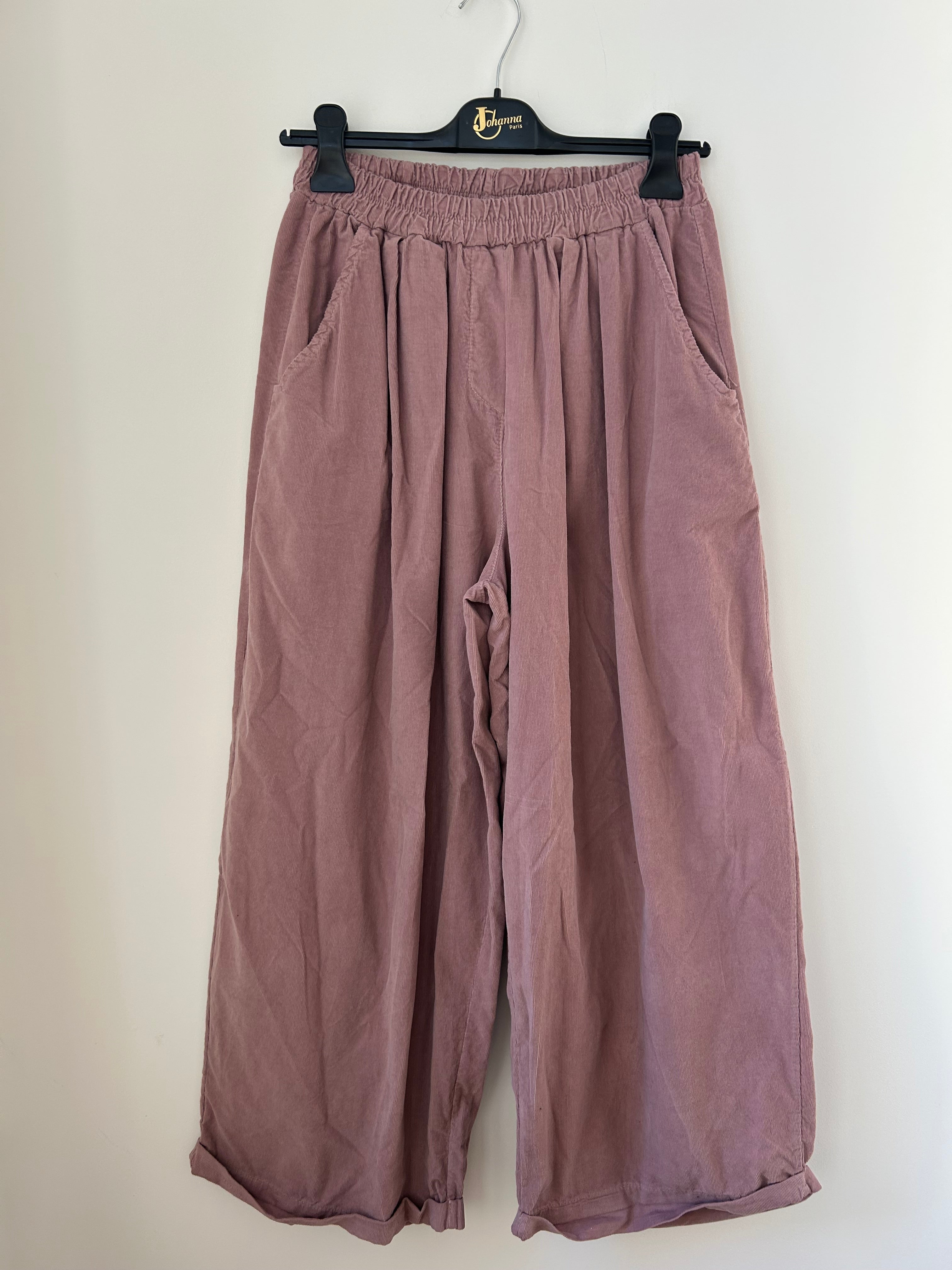 Damen Culotte Palazzo-Hose in Babycord Altrosa von Johanna Paris, weite Passform, Schrägansicht