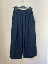 Damen Culotte Palazzo-Hose in Dark Denim, weite Passform und Gummibund, Frontansicht