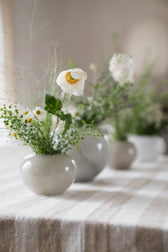 Kugel-Kerzenhalter aus Glas - beige