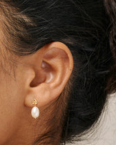 Ohrstecker Poe - gold/pearl