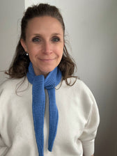 Kleiner Strickschal - Kornblume