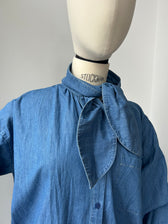 Jeanskleid zum Knoten