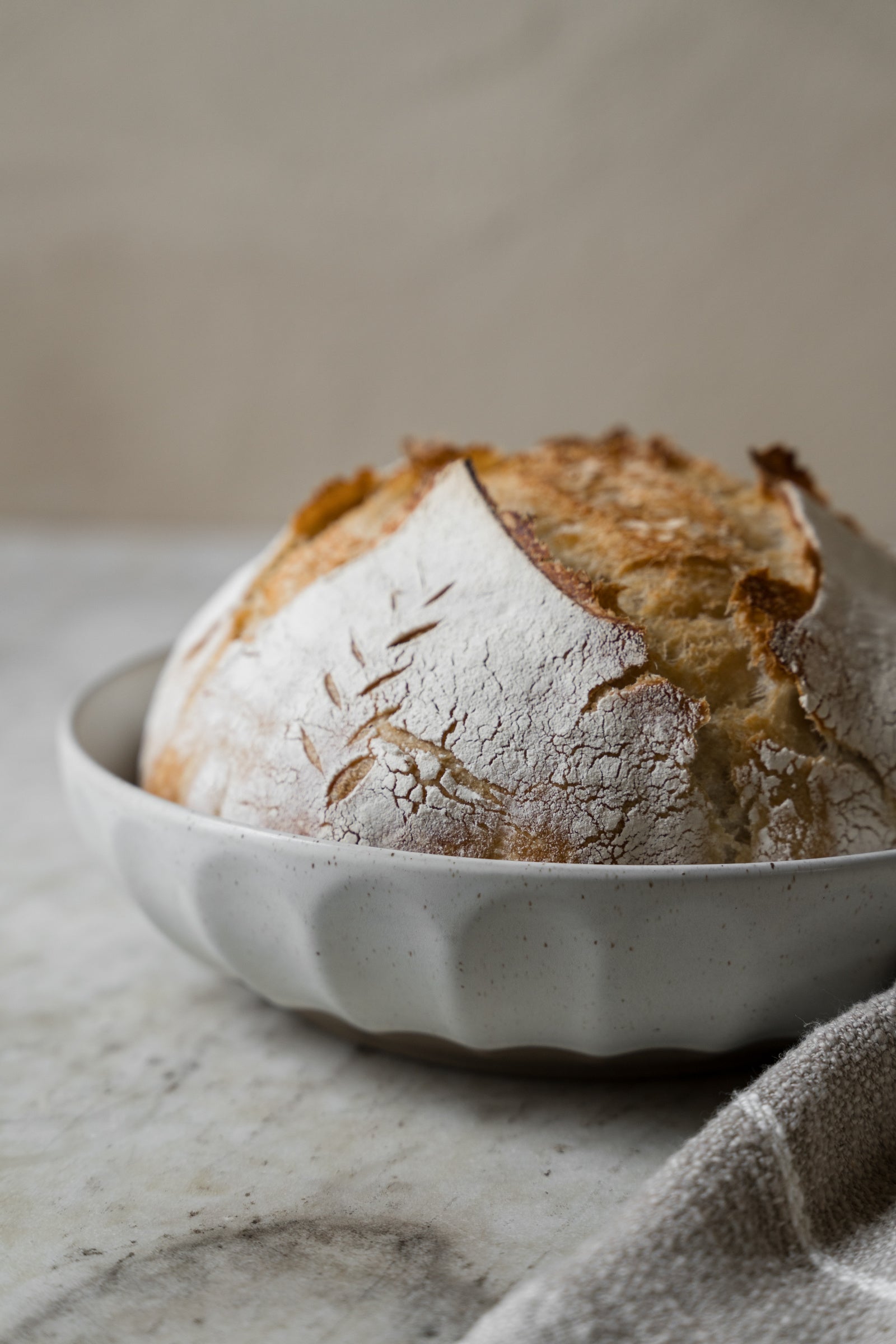 Rustikale Schale - Weiß/Natur (Ø 24 cm)