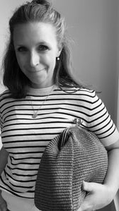 Große Clutch im Raffia-Stil - silver / hellblau