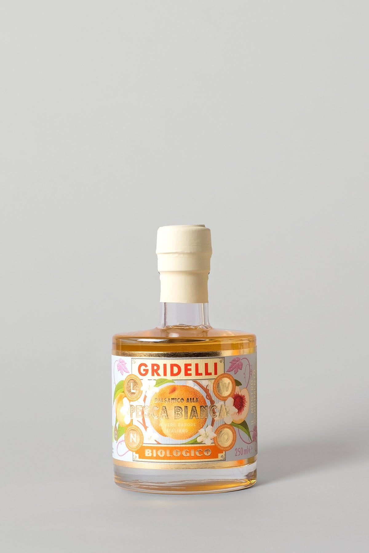 Detailaufnahme Gridelli Aceto Balsamico Pesca Bianca – edles Etikett und nachhaltiges Design