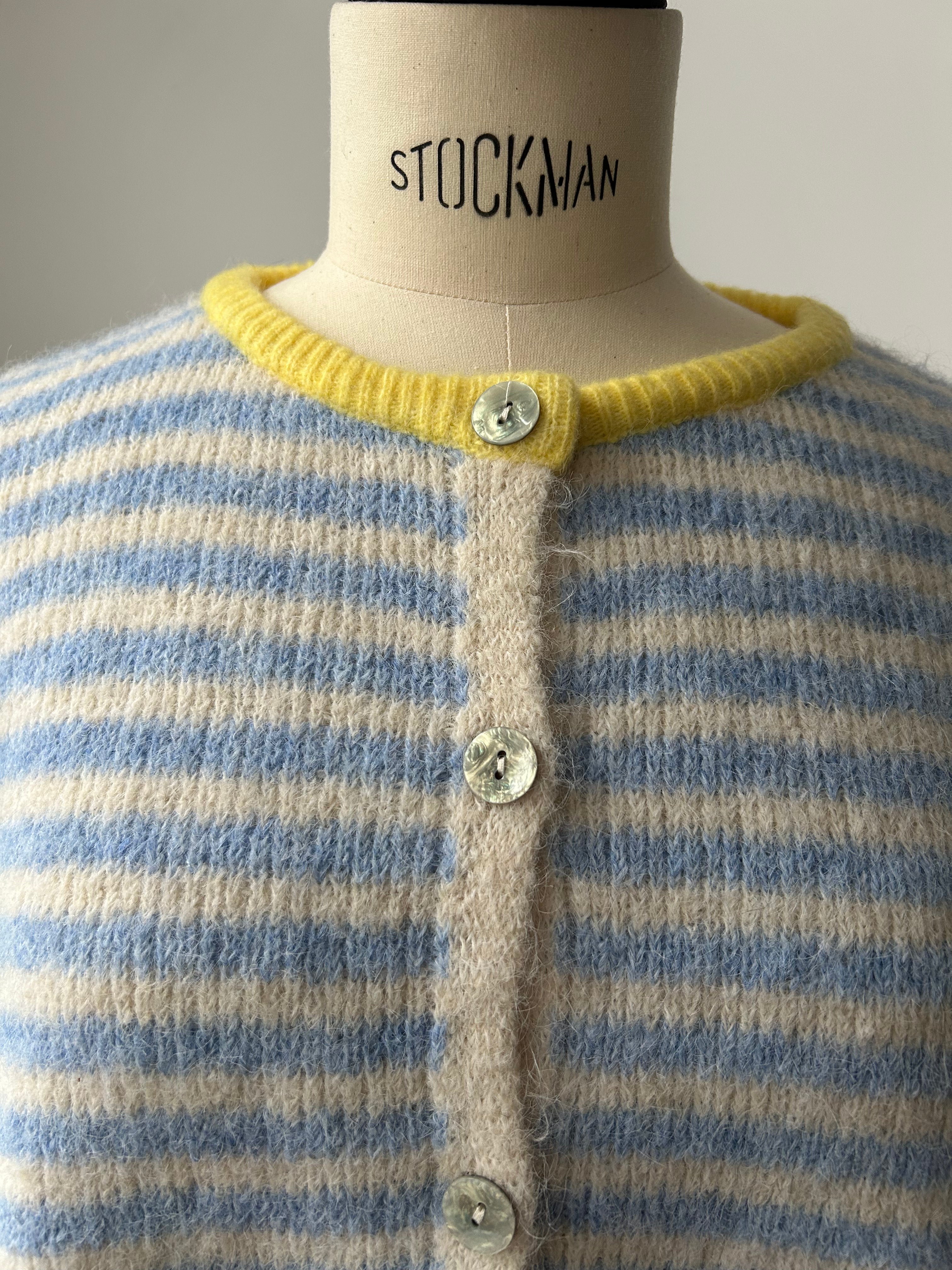 Cardigan mit Streifen - hellblau