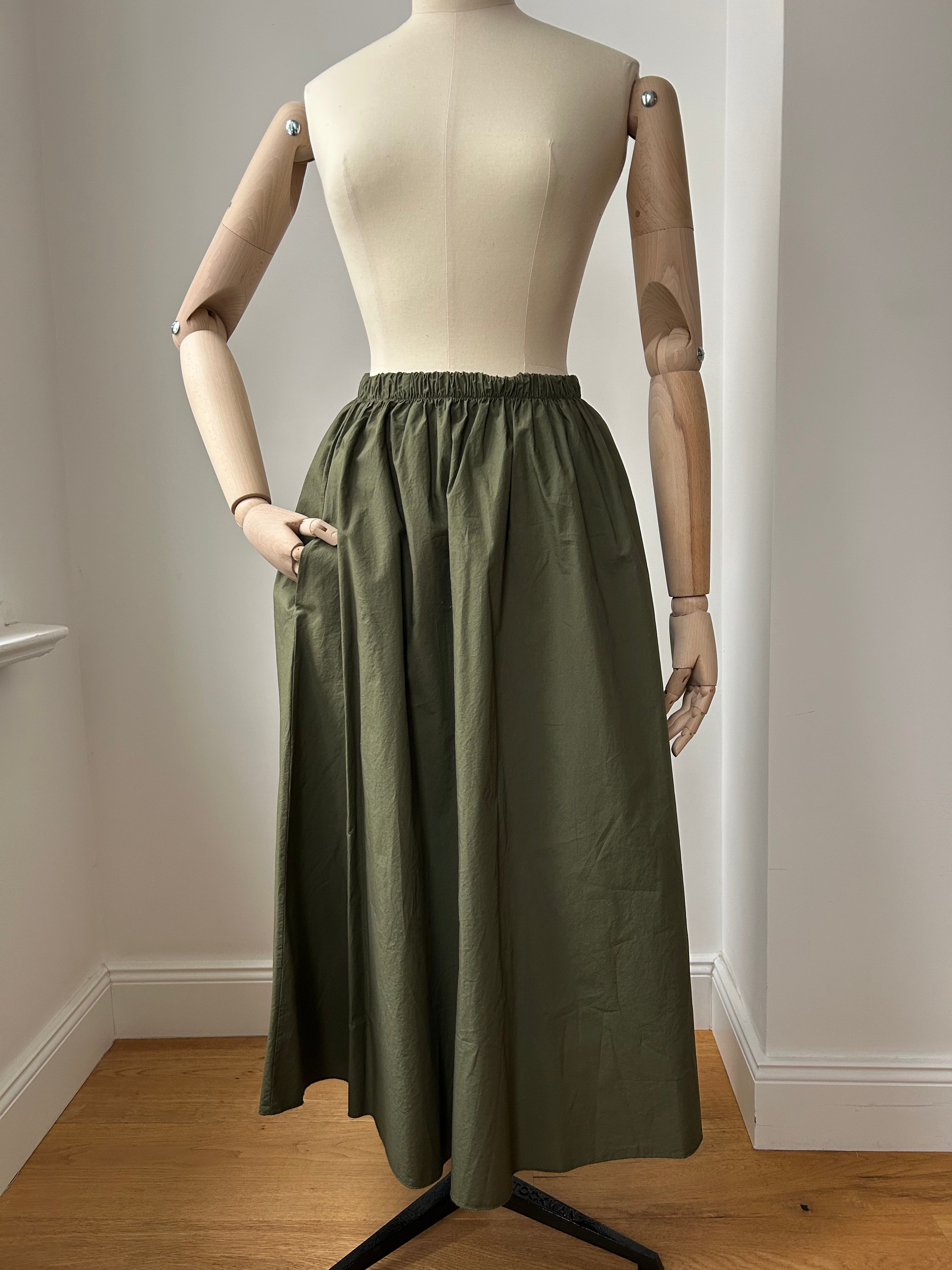 Baumwollrock mit Taschen - olivgrün