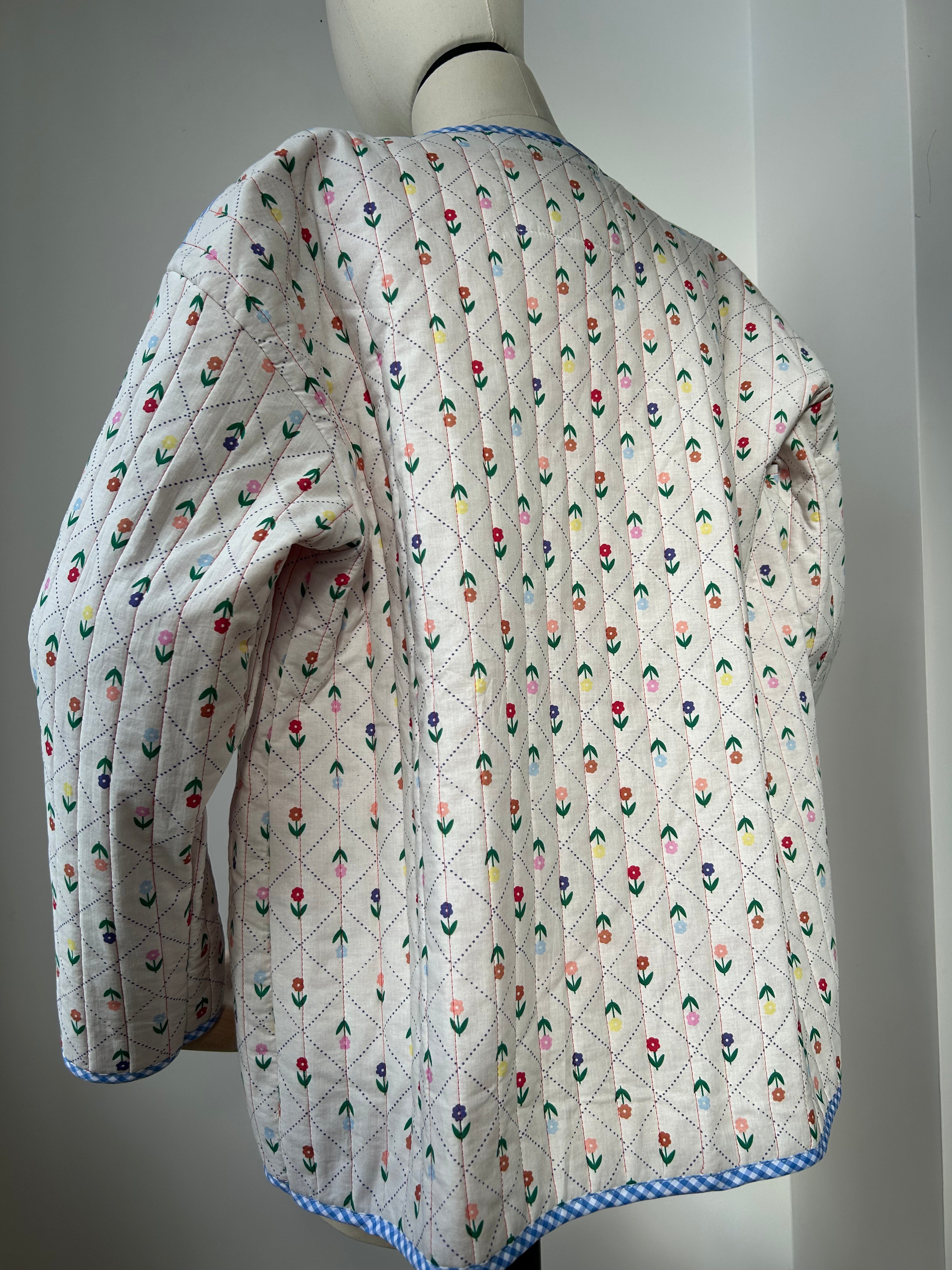 Frühlingsjacke mit Tulpenmuster