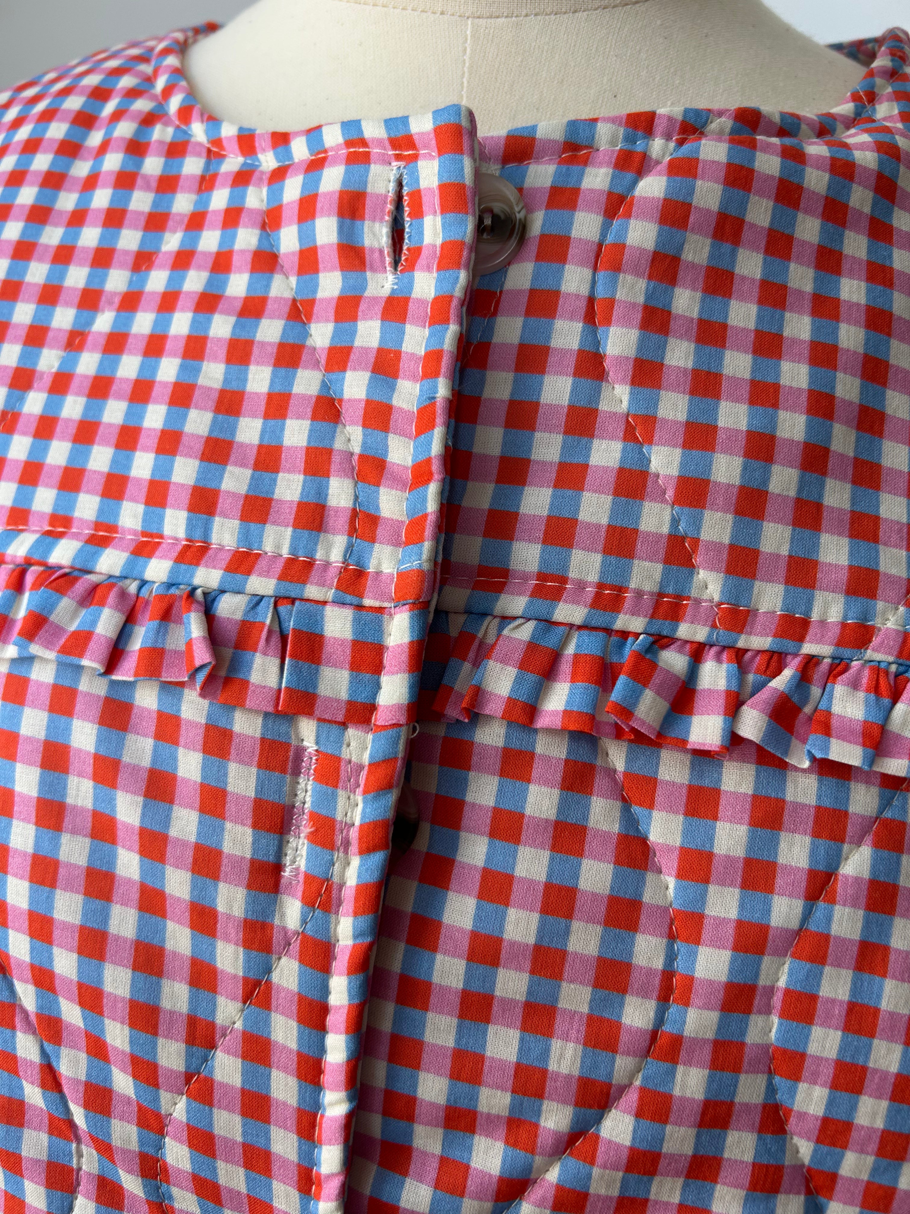 Weste mit Karo-Muster - rot - blau - rosa