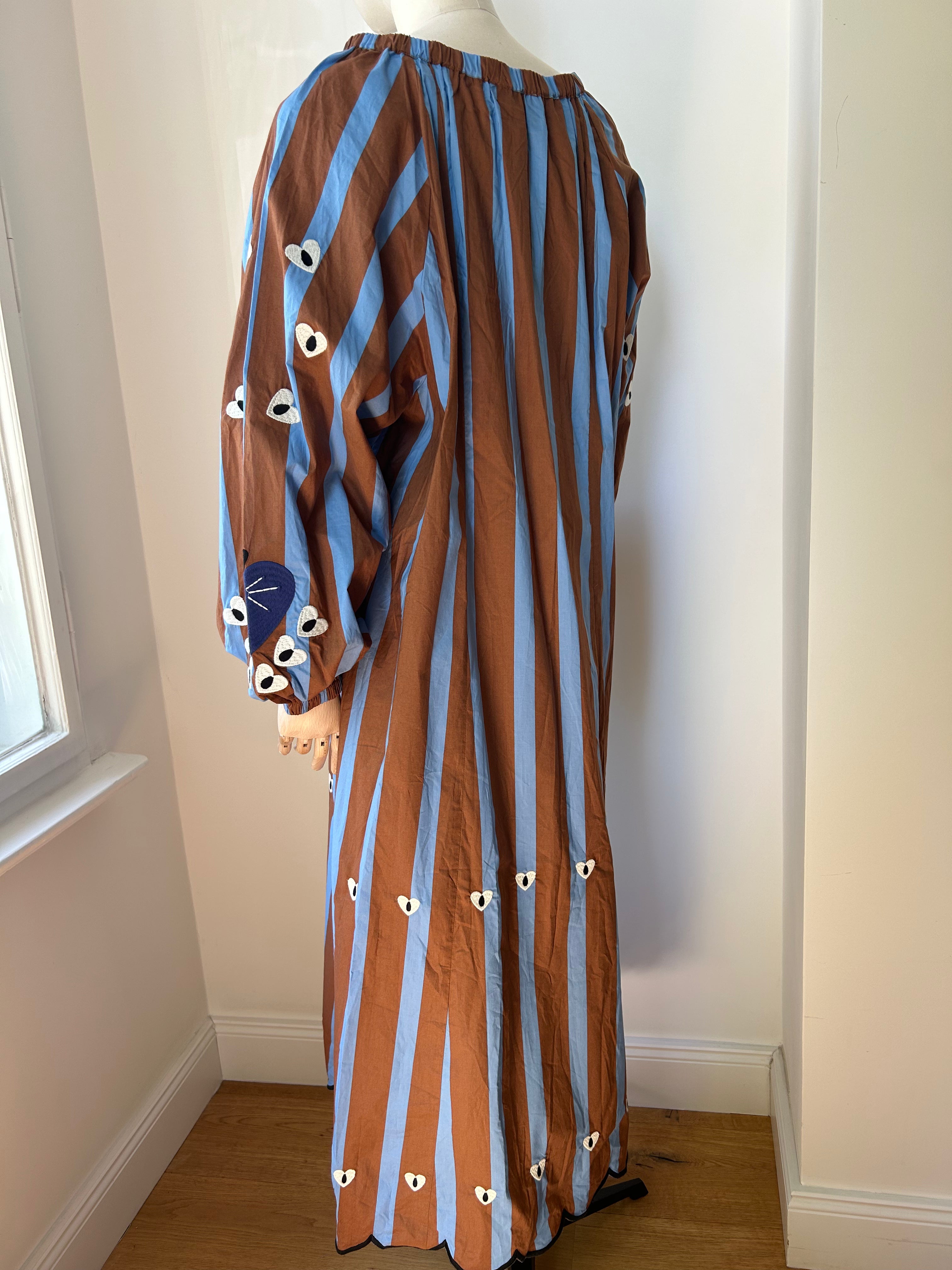 Kleid mit Streifen - braun & hellblau