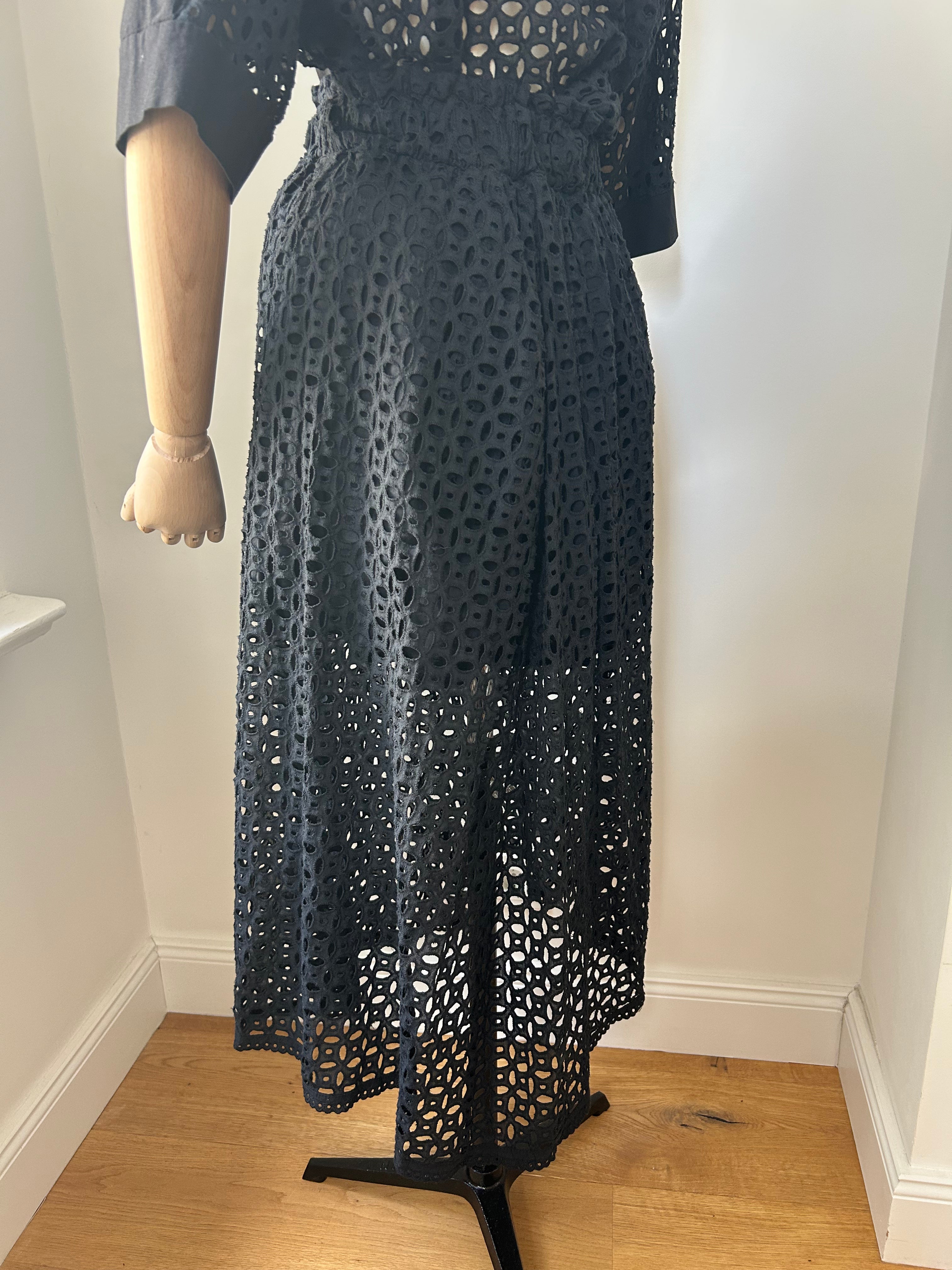 Rock mit Broderie-Spitze - Schwarz