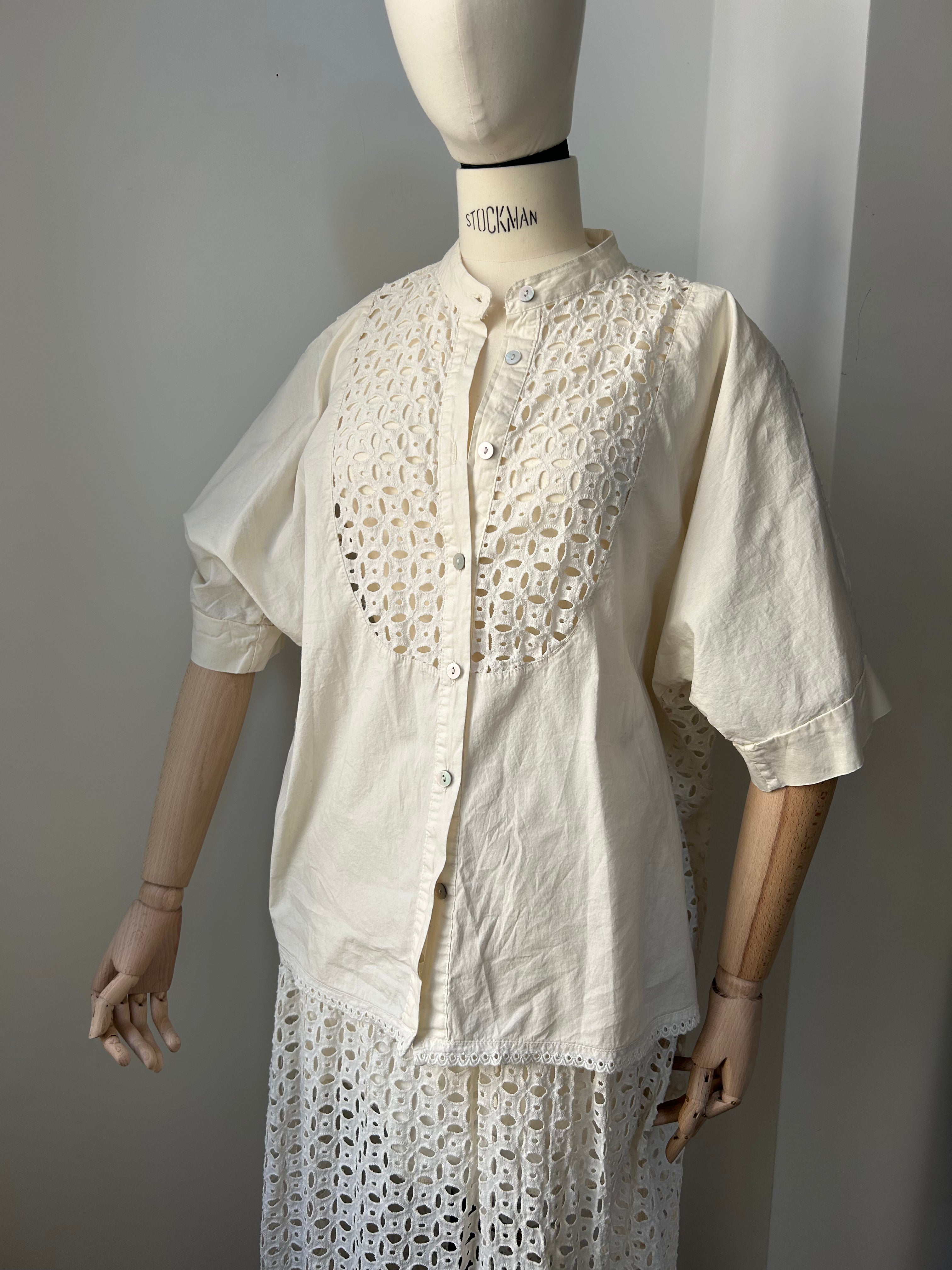 Bluse mit Broderie-Spitze - Creme