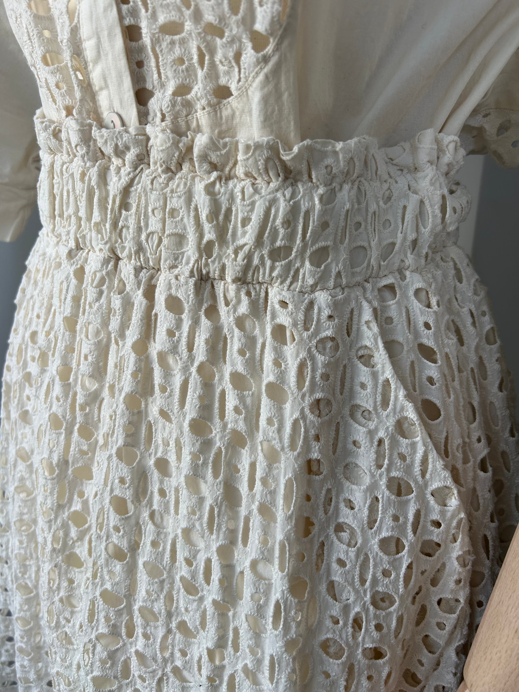 Rock mit Broderie-Spitze - Creme